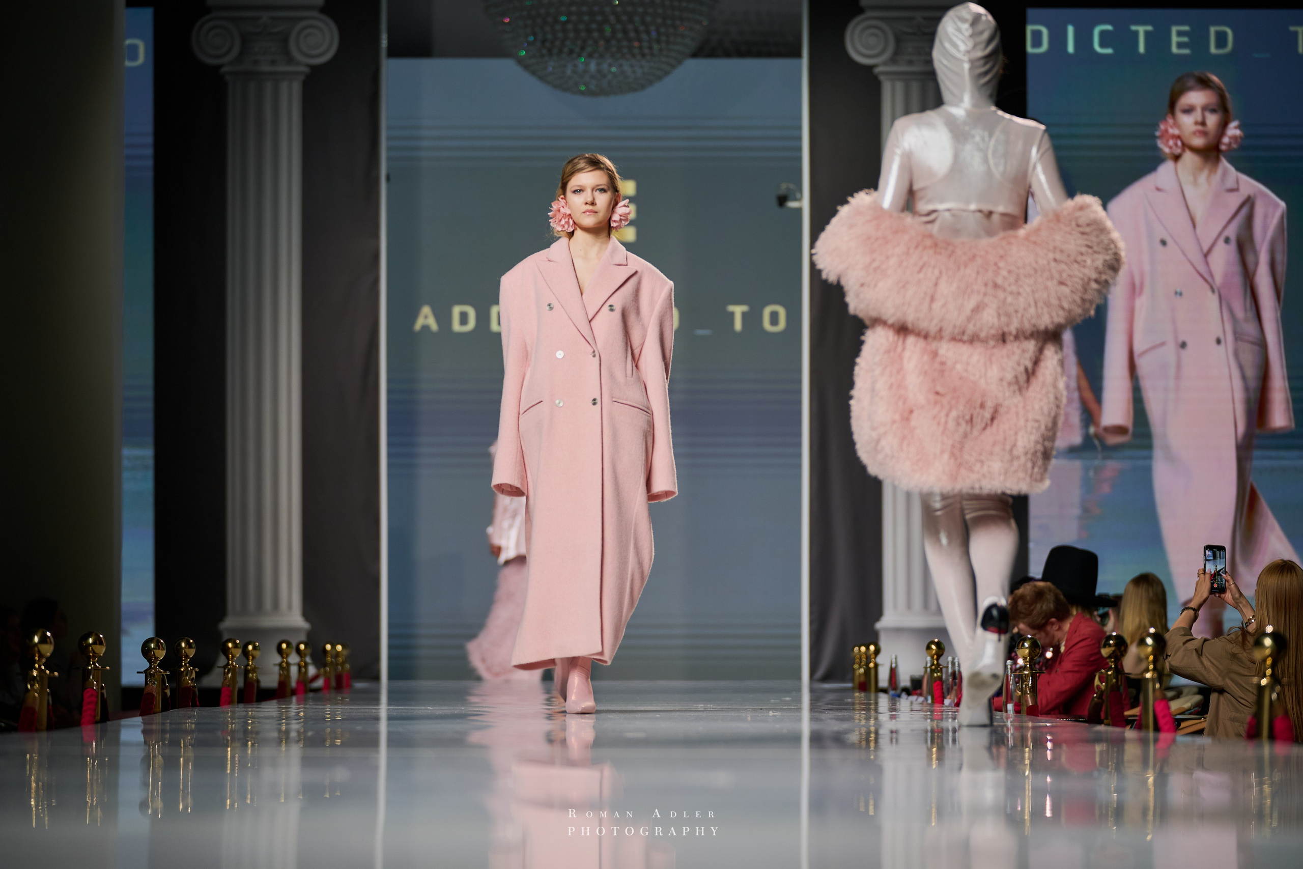 ESTET FASHION WEEK ВЕСНА — 2025. Фотограф Роман Адлер