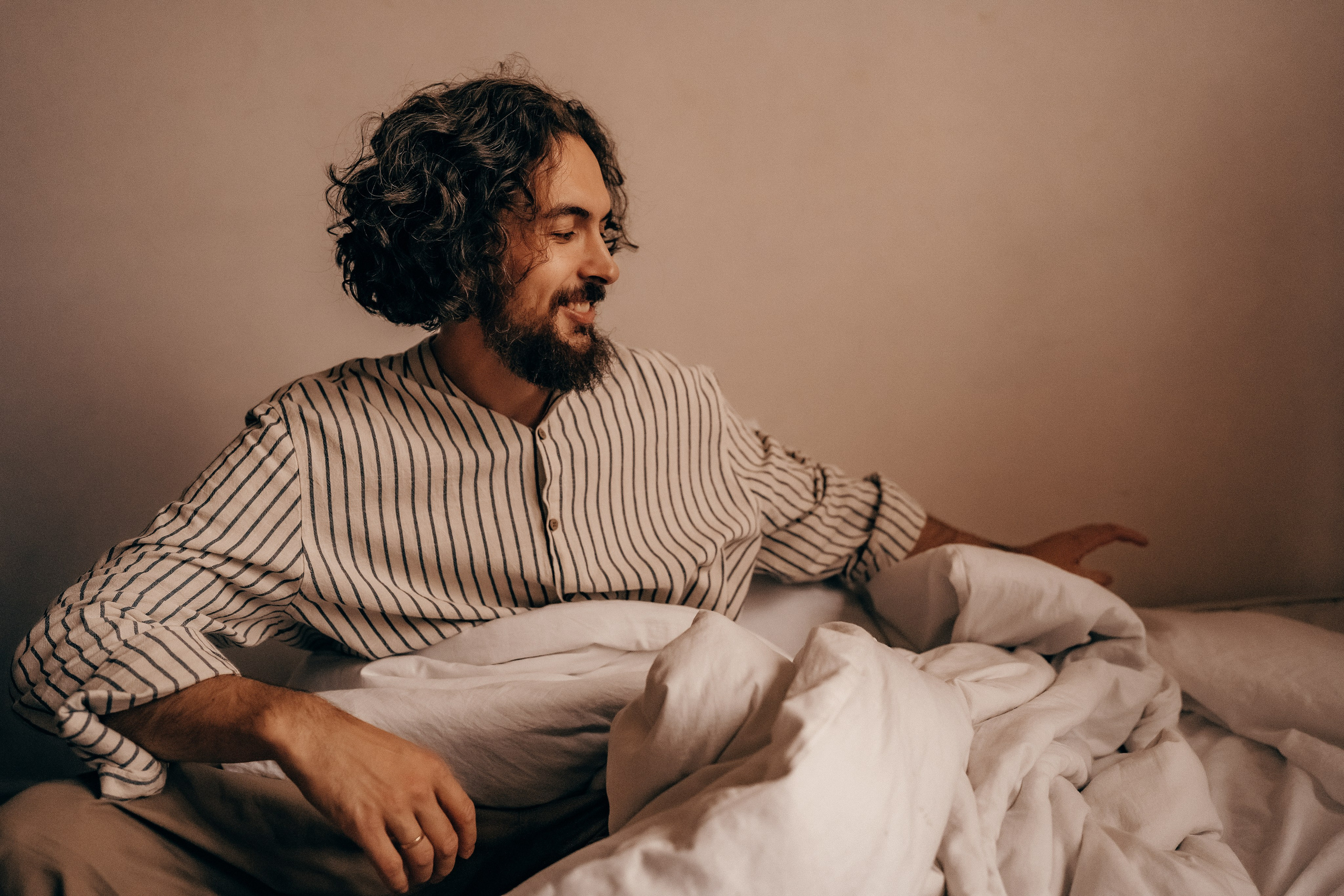 Объятья и немного баловства. Главная