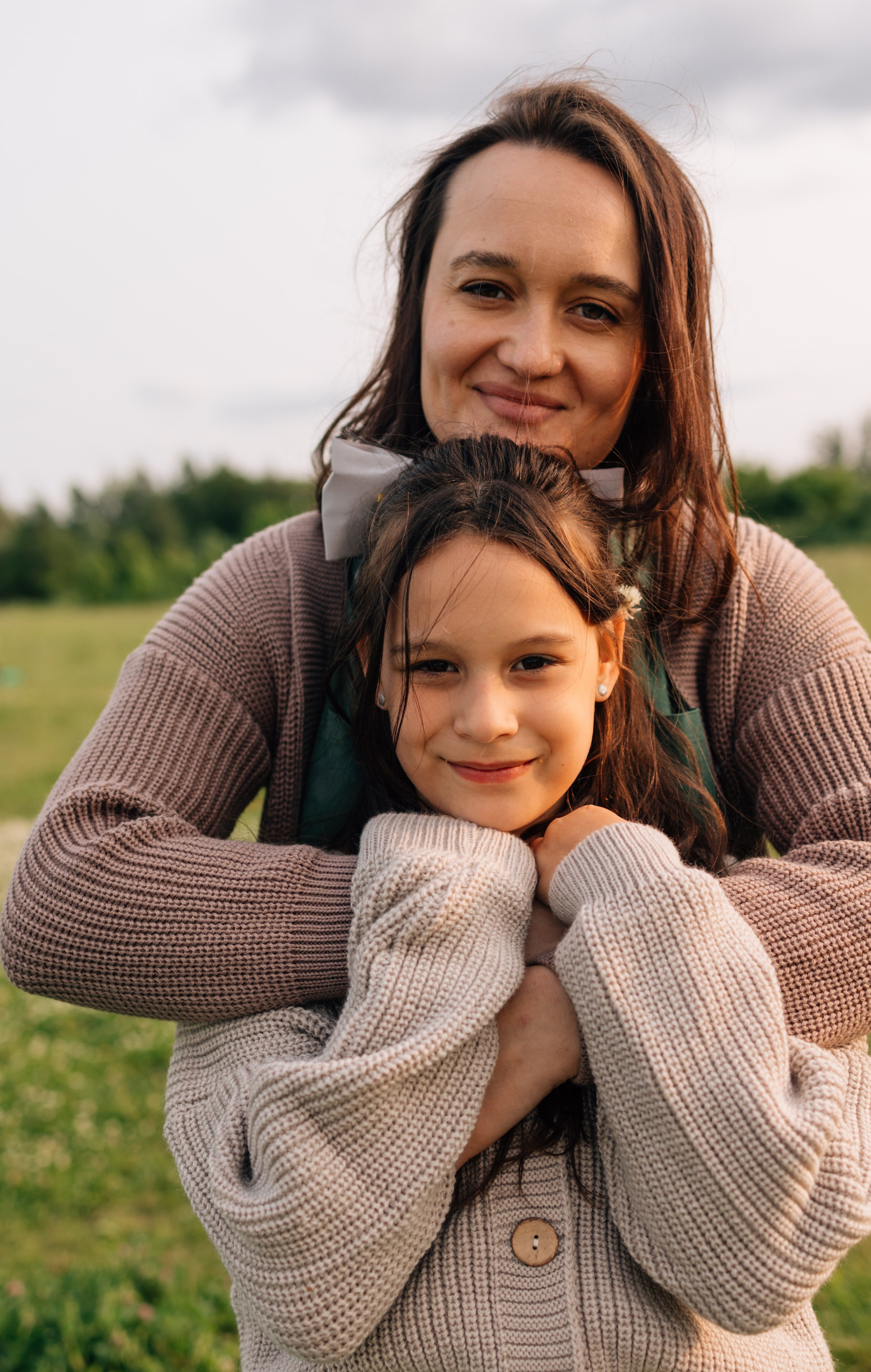 Анна, Марчелло, Настенька и Влада в поле. Фотограф Москва Светлана Кирюшина