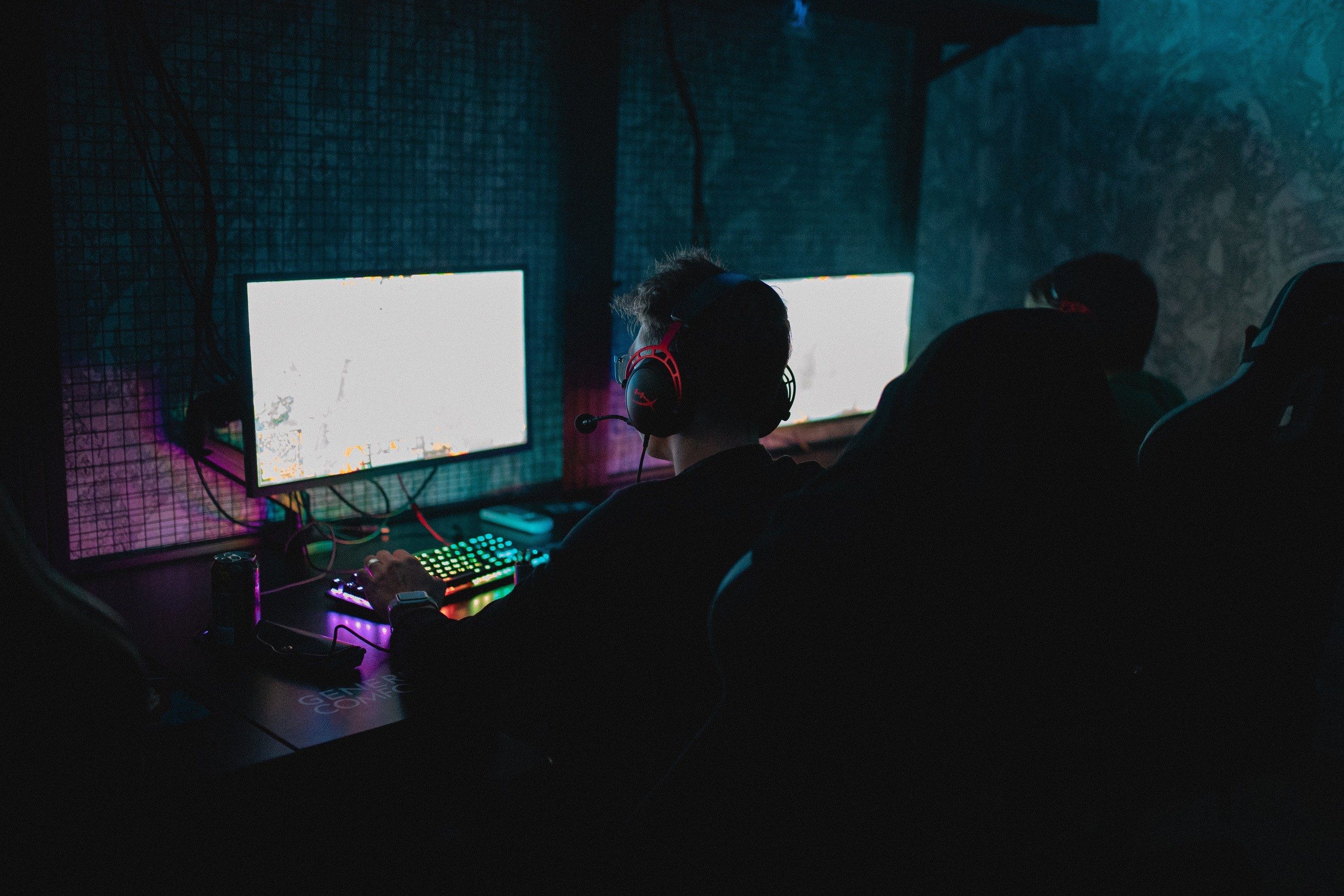 Кибертурнир ОКВО 2023. Портретный и репортажный фотограф в Воронеже: Анастасия Пузикова