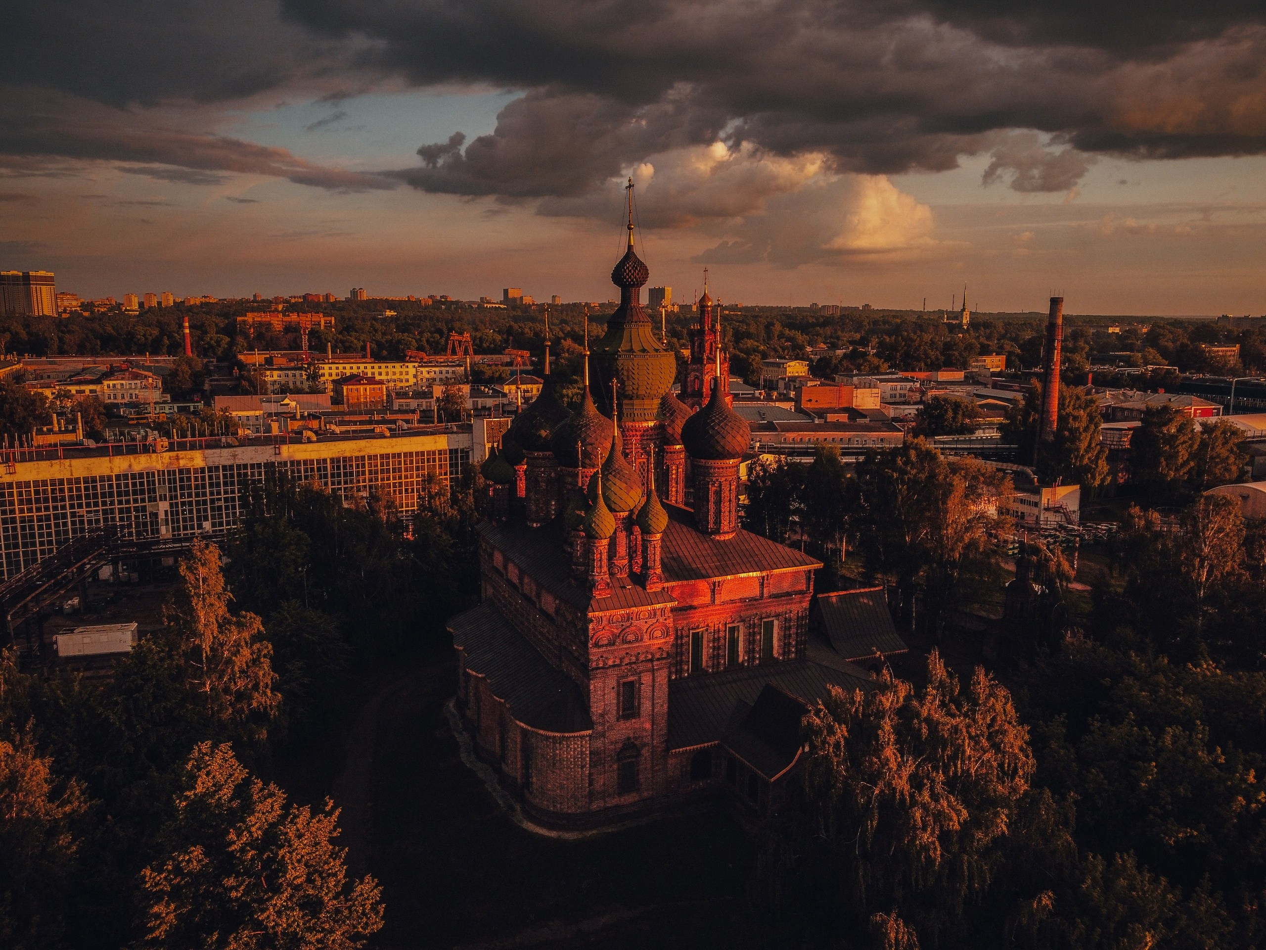 Храм Иоанна Предтечи, Ярославль, закат