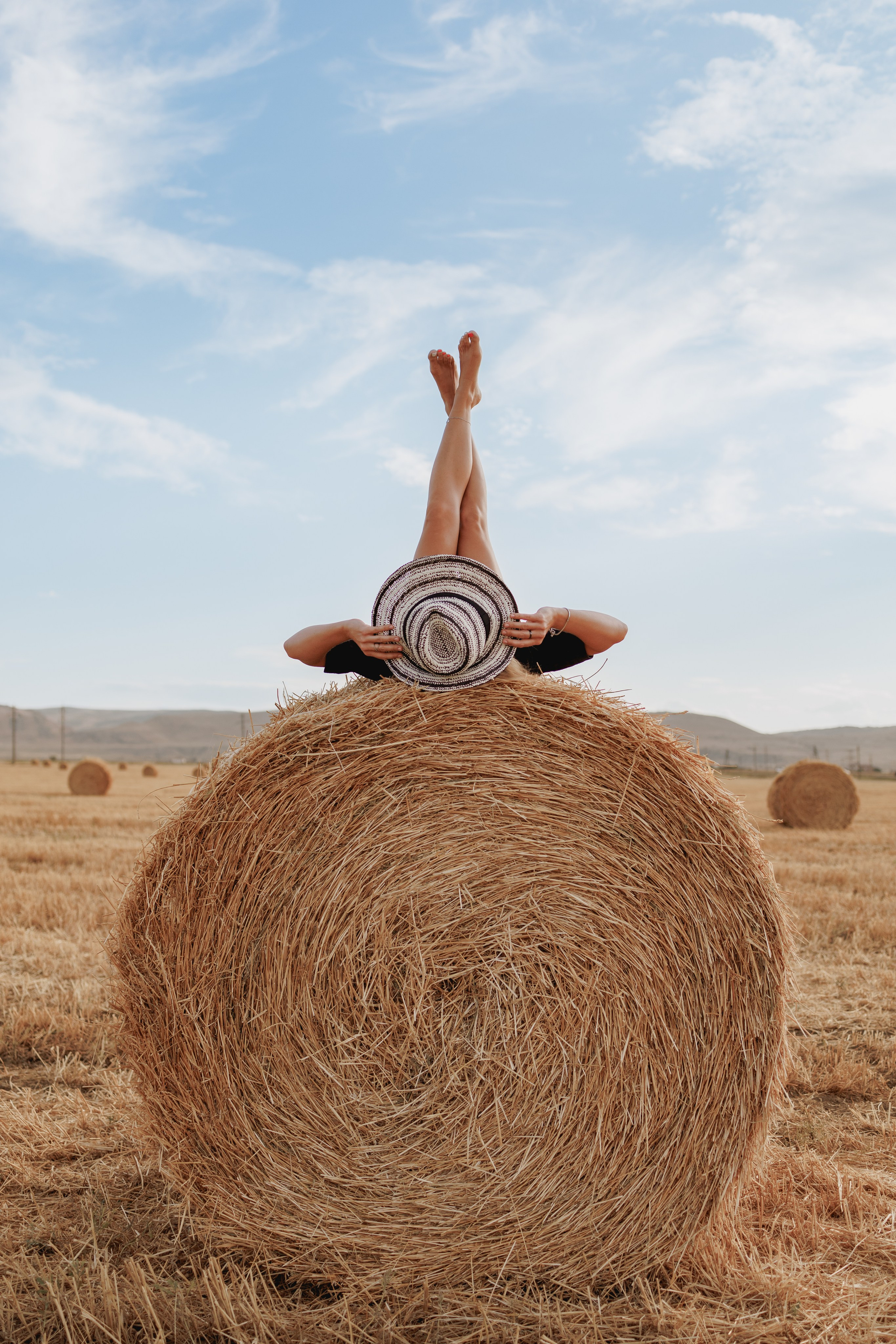 Стога и горы. Дагестан. Фотограф в Дагестане Кира Молькова