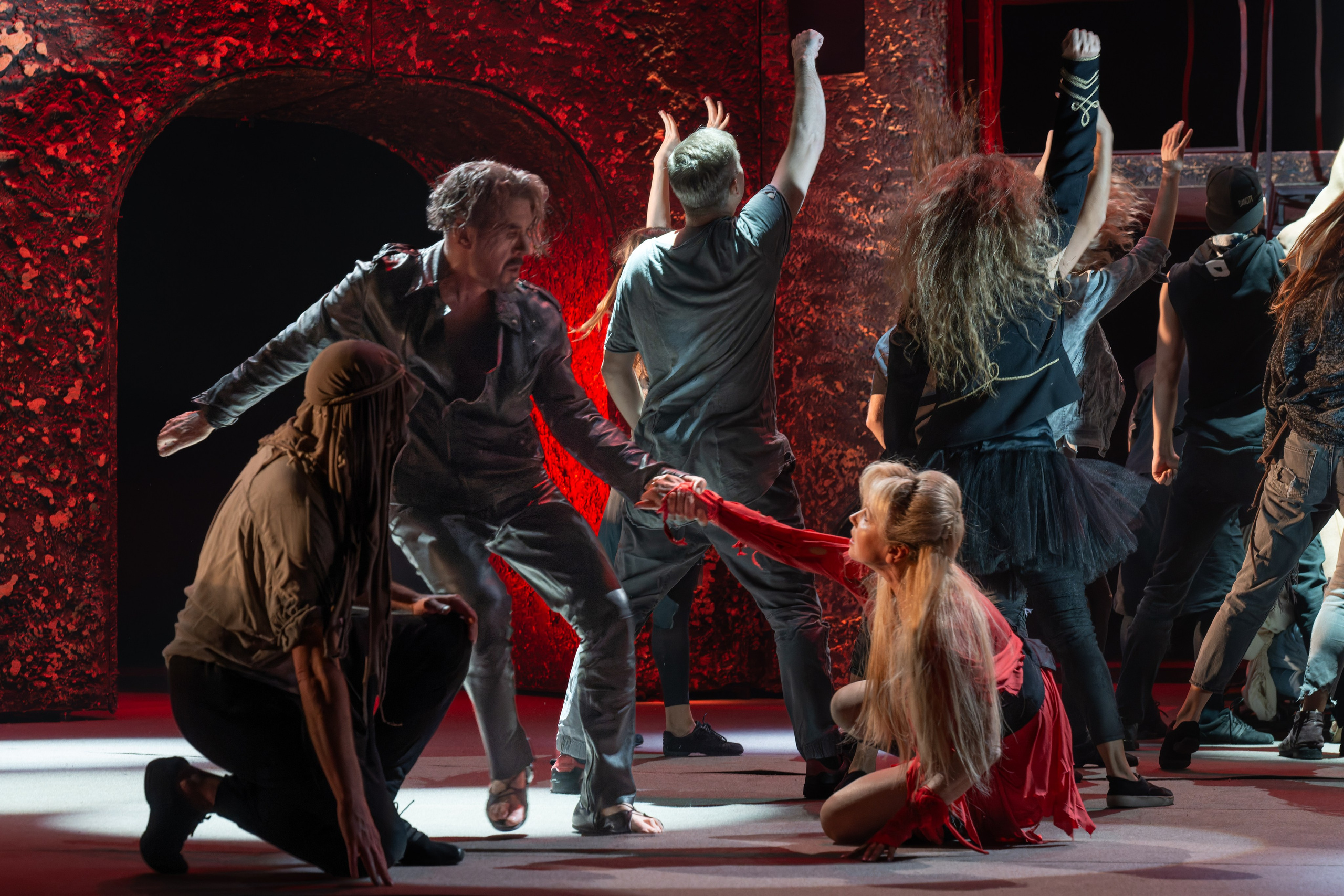 Театр Моссовета: Иисус Христос Супервезда — 35 лет на сцене. Сайт фотографа Сергея Абрамова