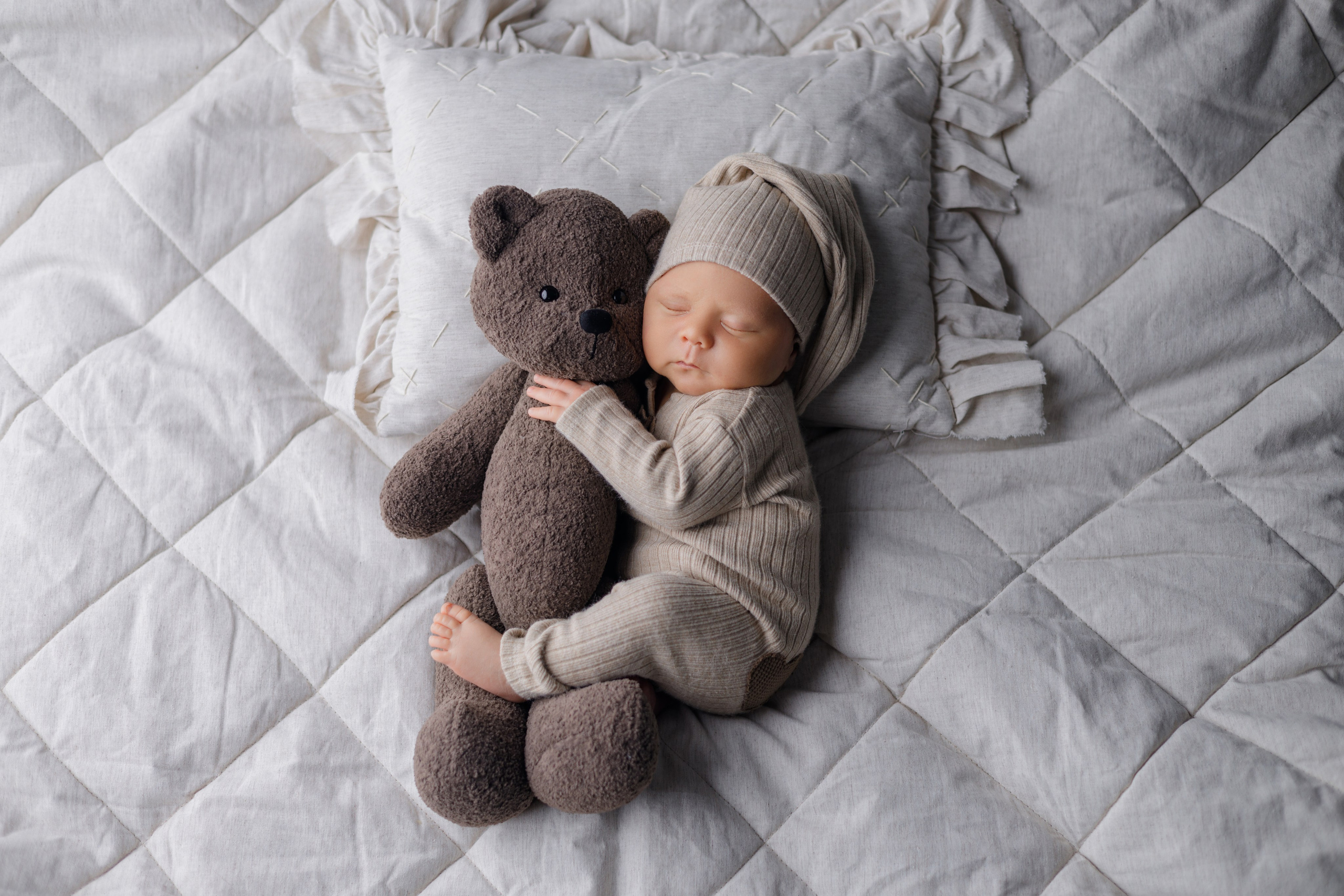 Артем. Евгения Горбунова фотограф новорожденных в Новом Уренгое