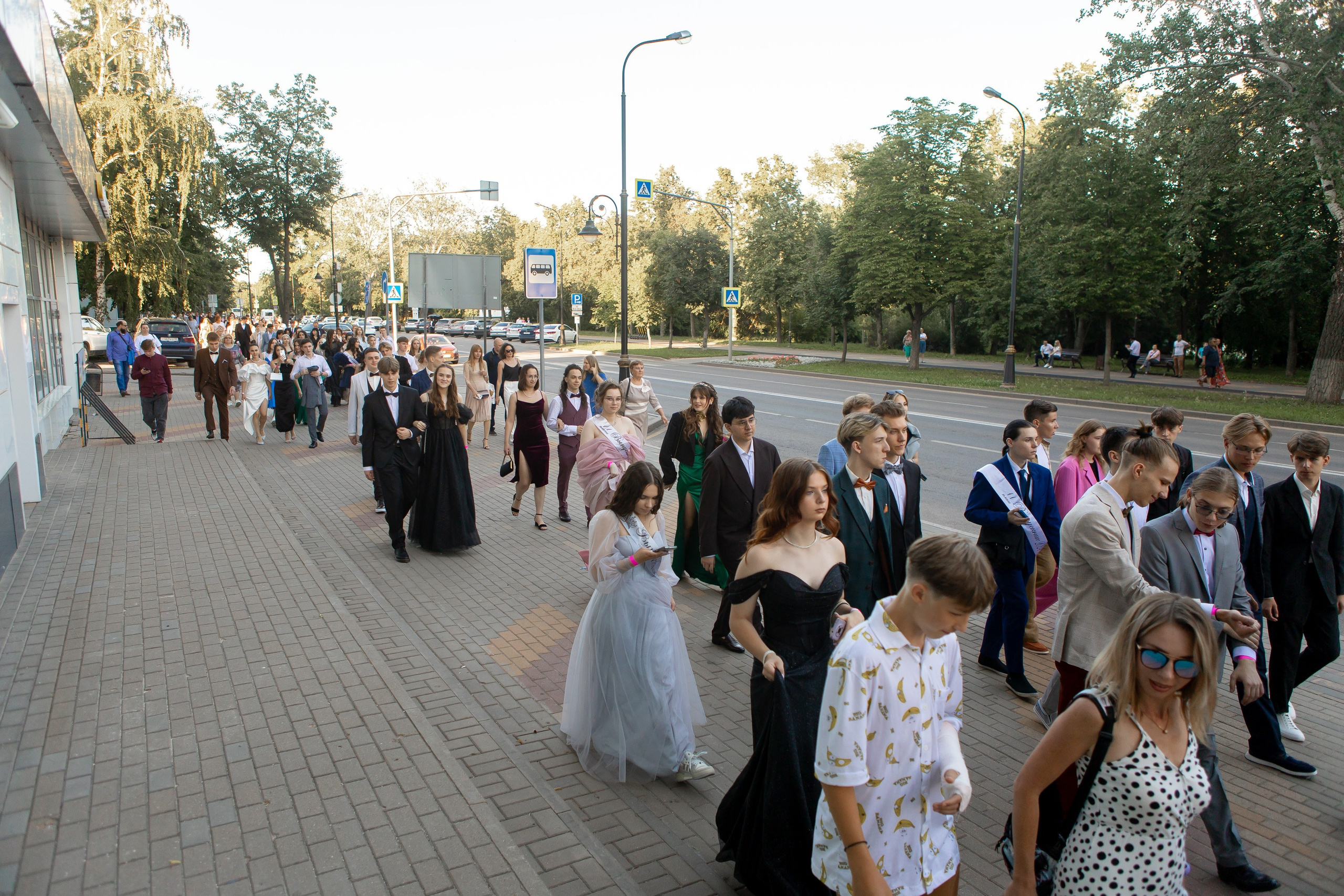 Выпускной Гимназия 12 2024 г. Свадебный и портретный Фотограф в Липецке Дмитрий Котюков