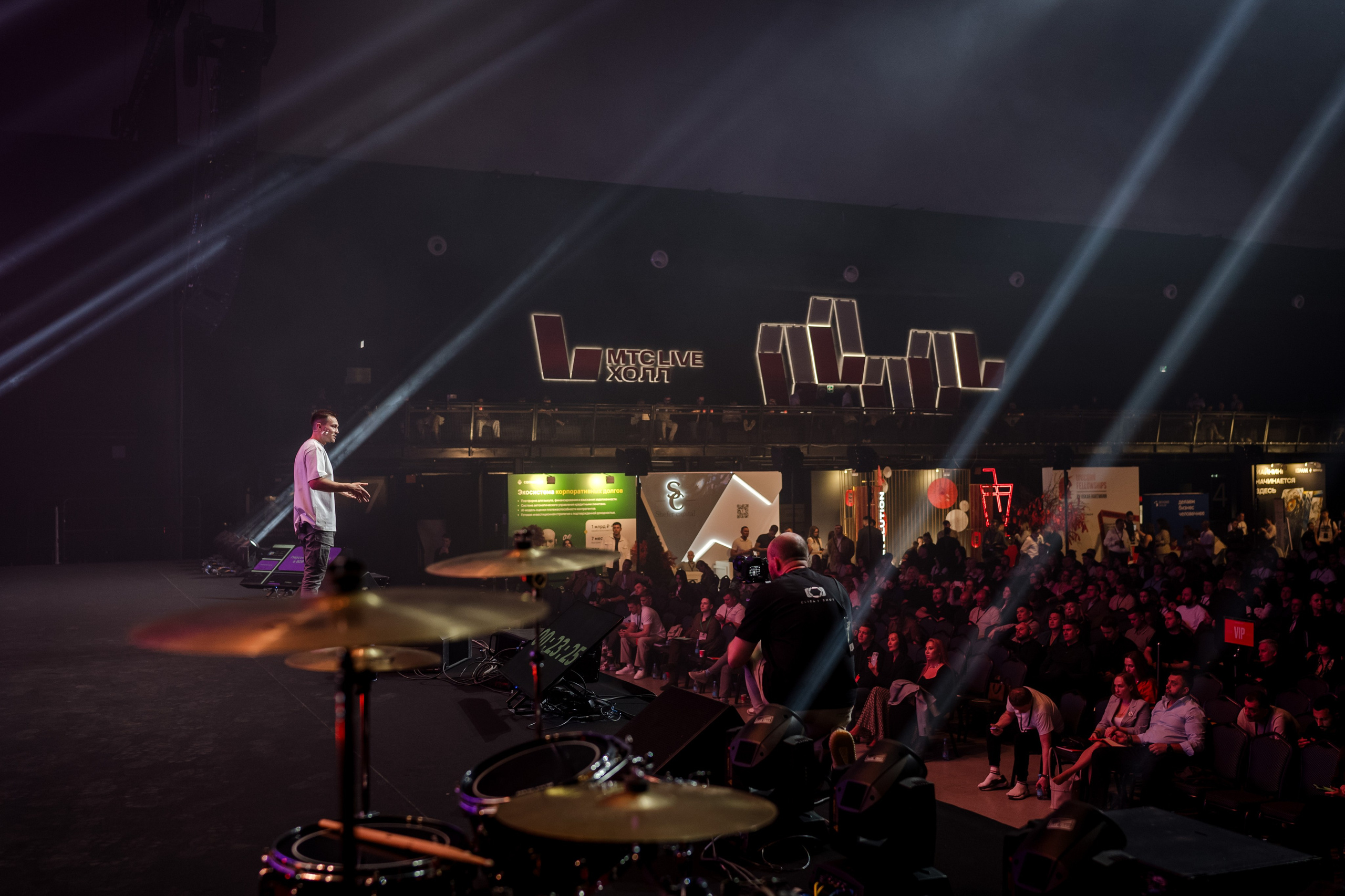 Конференция ОСНОВАТЕЛИ ЛАЙФ в MTS LIVE HALL. Репортажный фотограф в Москве Саша Дружинина