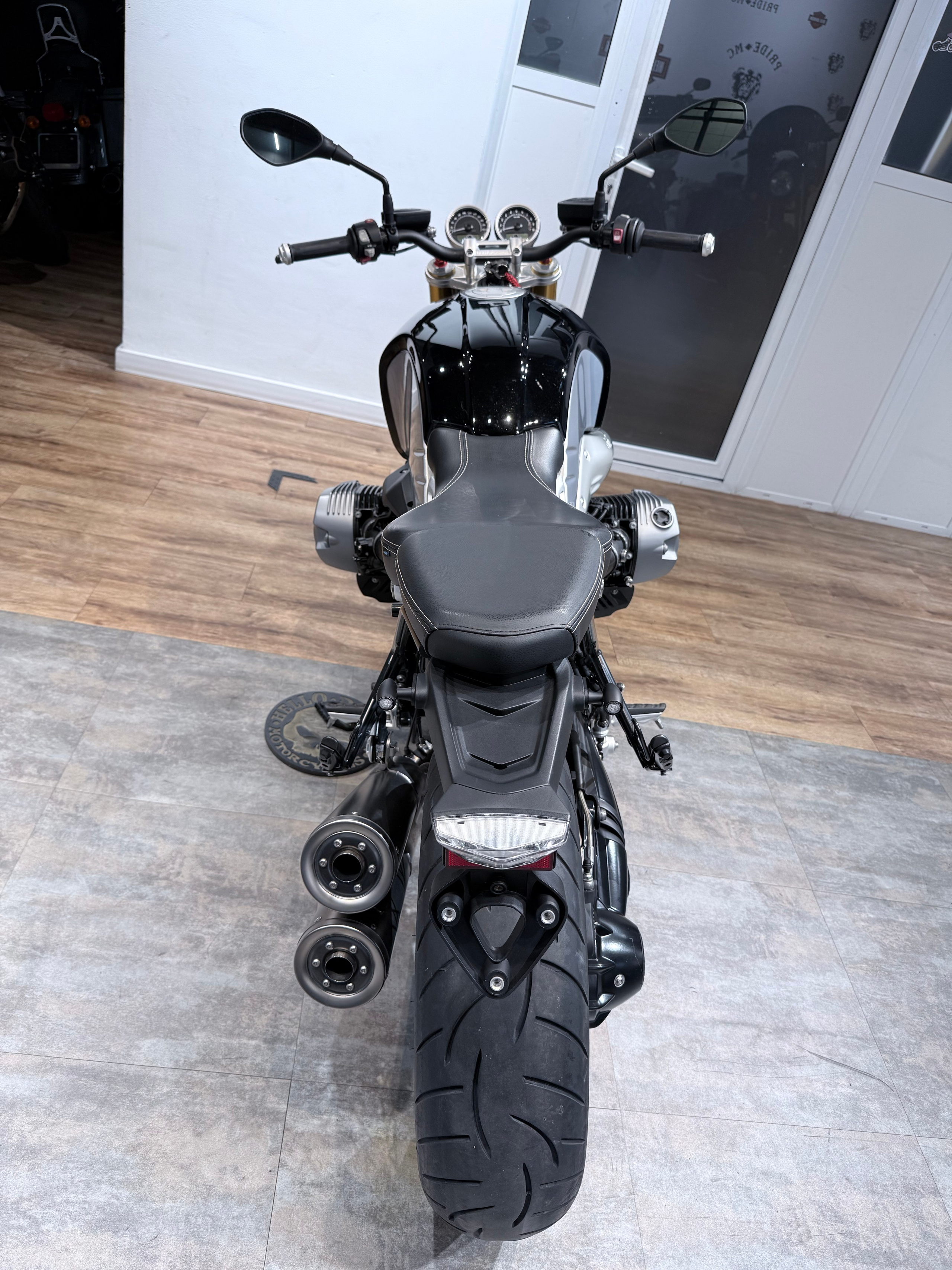 2017 BMW R Nine T Black Storm (VIN *WB10*2681). Hello Davidson, Москва. Только хорошие мотоциклы…