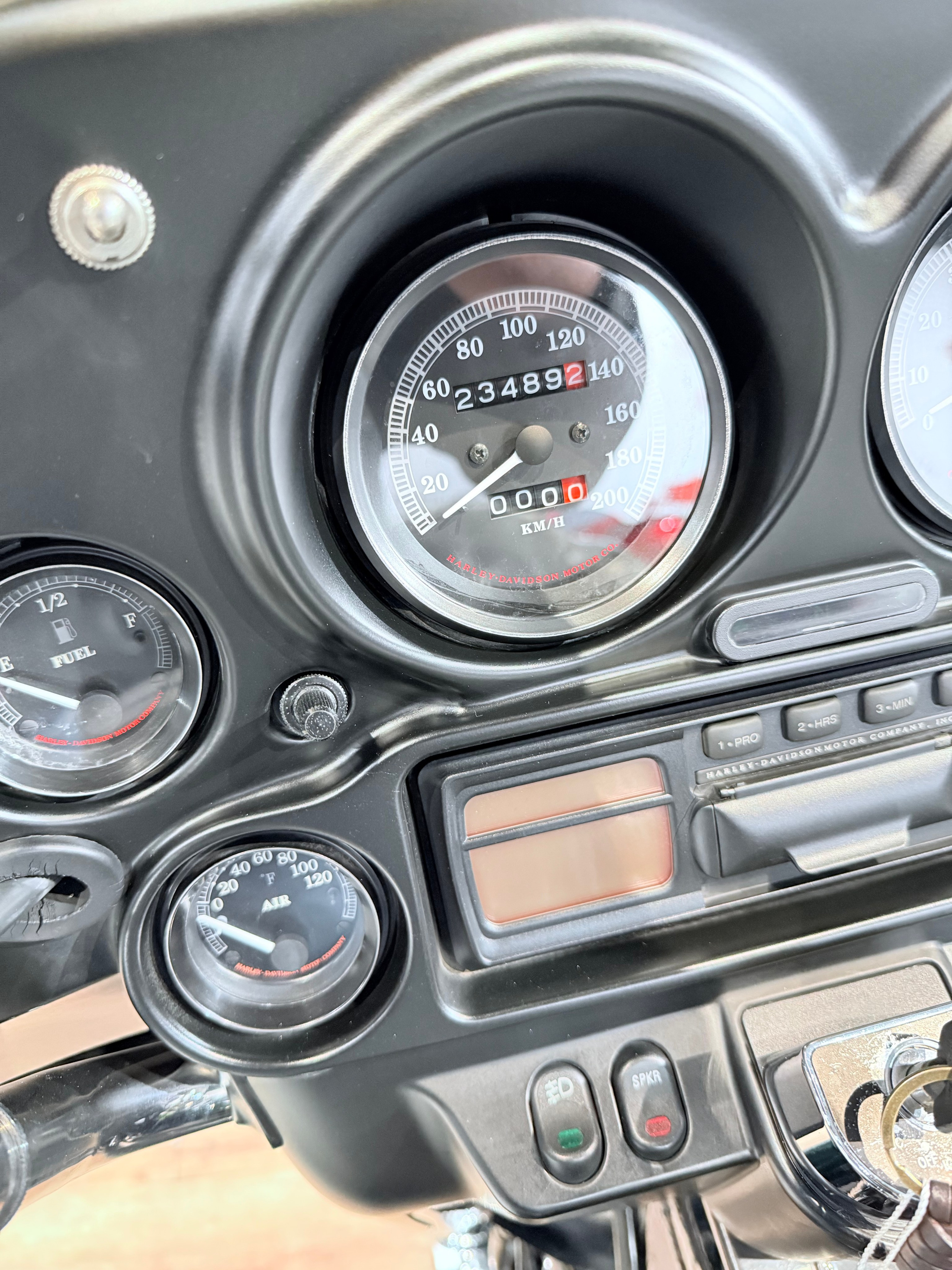 Electra Glide Emerald Green. Hello Davidson, Москва. Только хорошие мотоциклы…