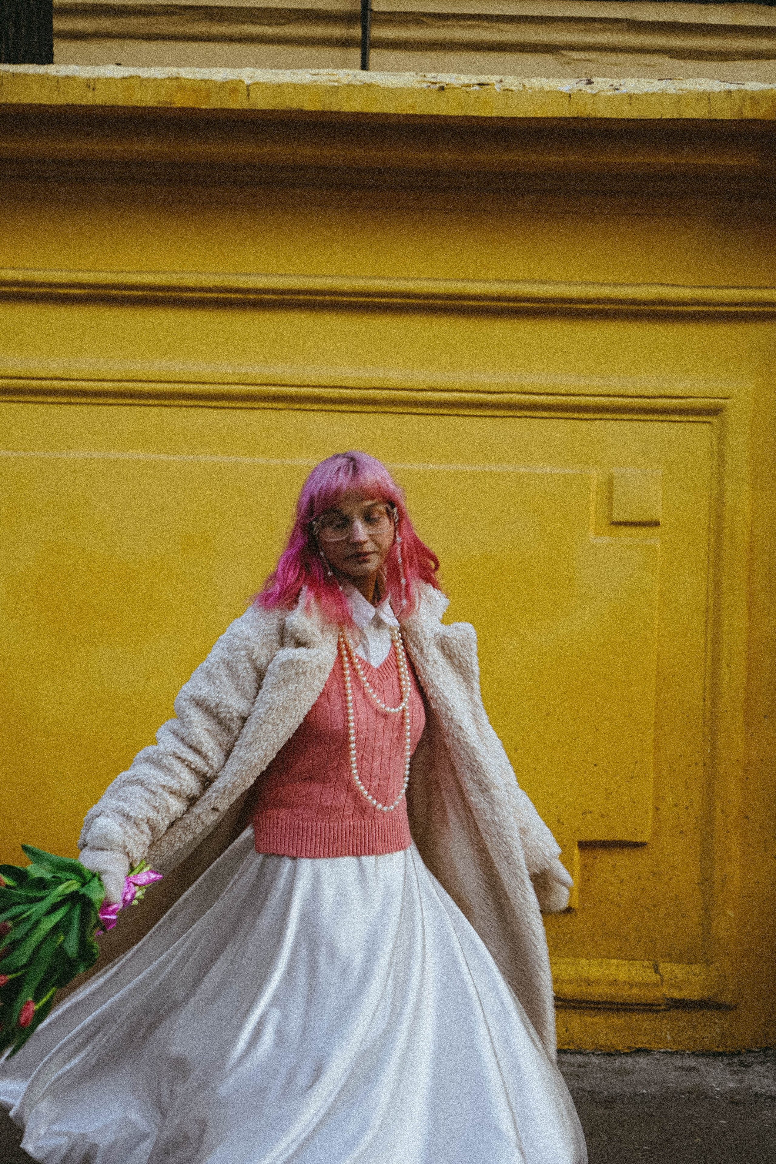 Прогулочная фотосессия с тюльпанами. Профессиональный фотограф, Санкт-Петербург — Виктория Богомолова