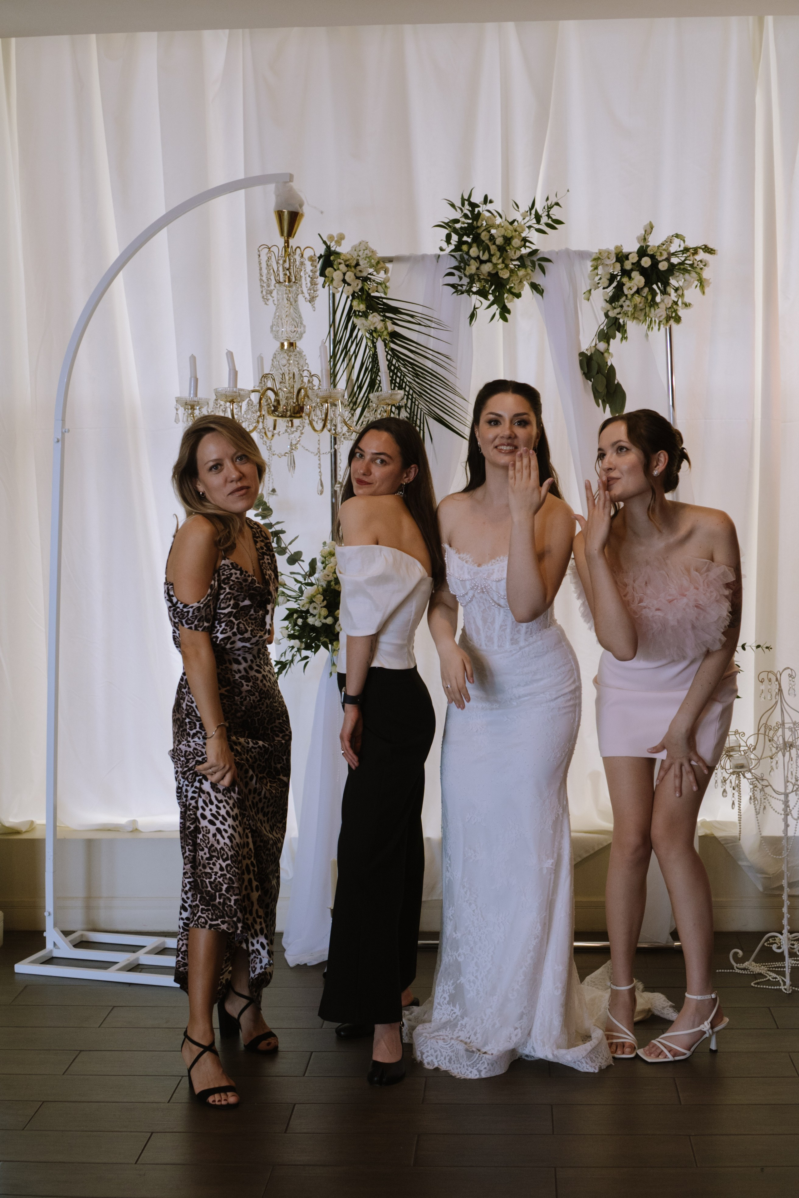 СВАДЕБНЫЙ БАНКЕТ НА ВЛАДИМИРСКОЙ В САНКТ-ПЕТЕРБУРГЕ (КАМЕРНАЯ СВАДЬБА). Профессиональный фотограф, Санкт-Петербург — Виктория Богомолова