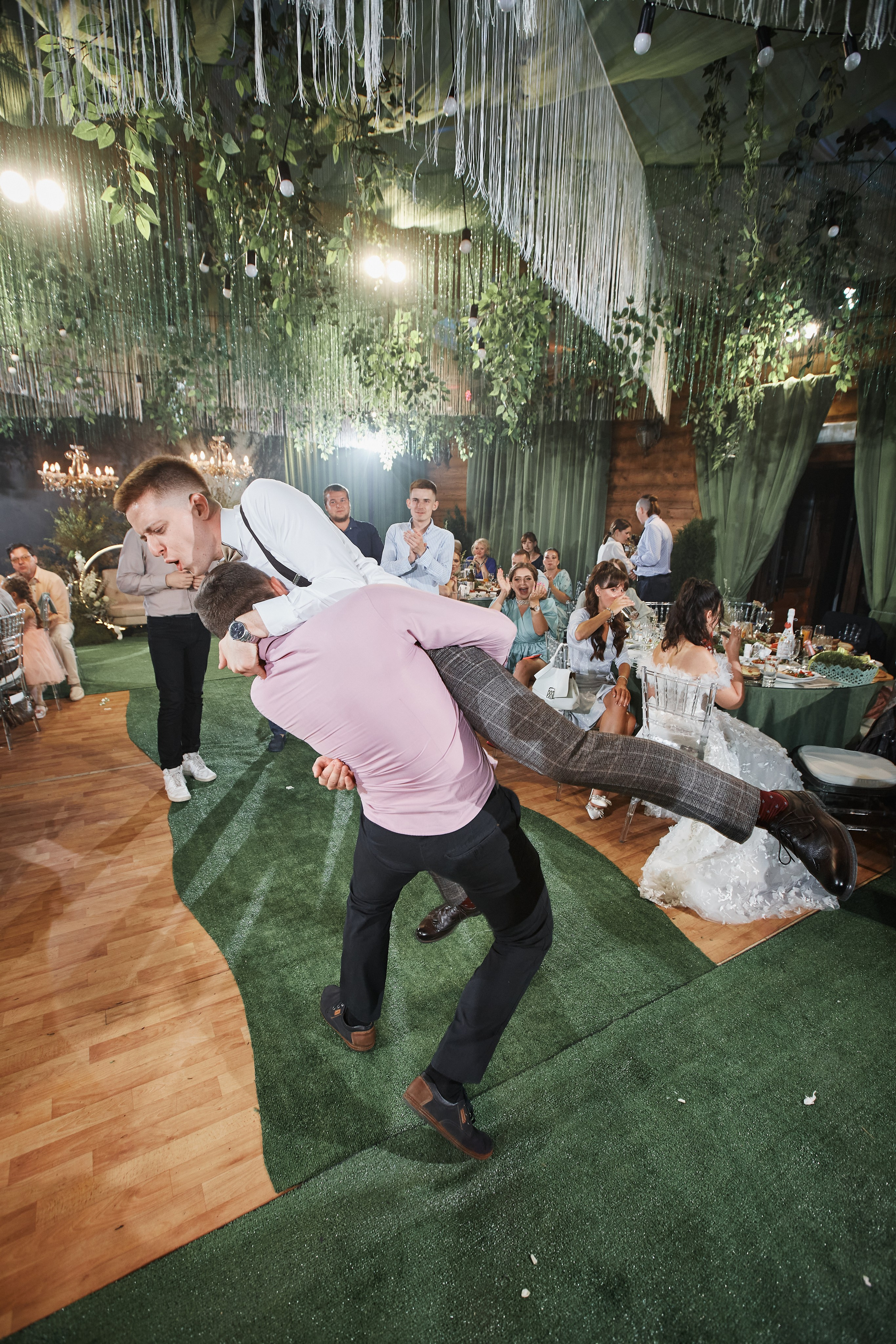 Рома и Полина Банкет. Ваш фотограф Антон Колташов город Курган Тюмень Челябинск Екатеринбург