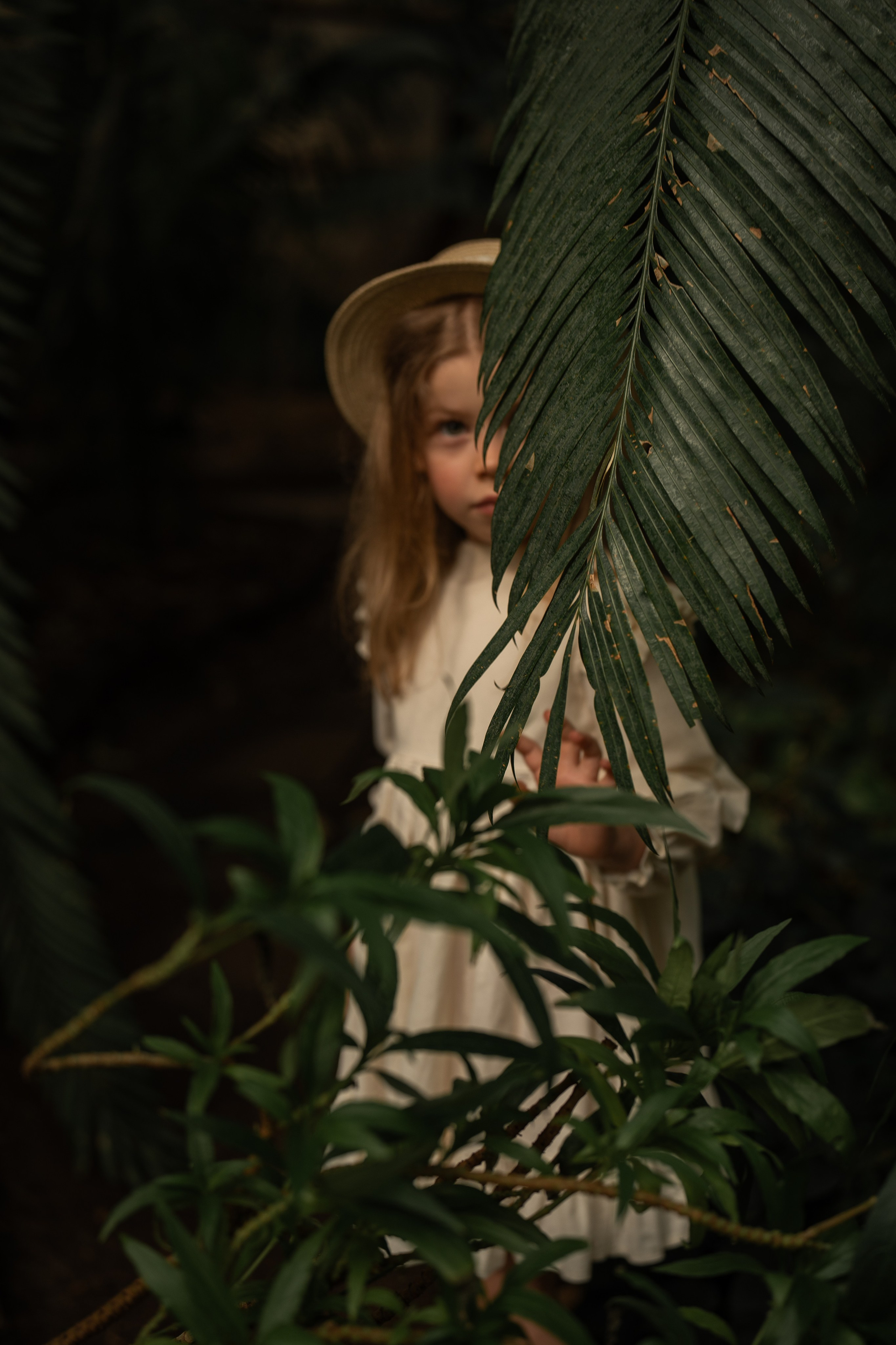 Василек с мамой. Фондовая оранжерея. Семейный и детский фотограф в Сергиев Посаде, Хотьково Якимчук Любовь