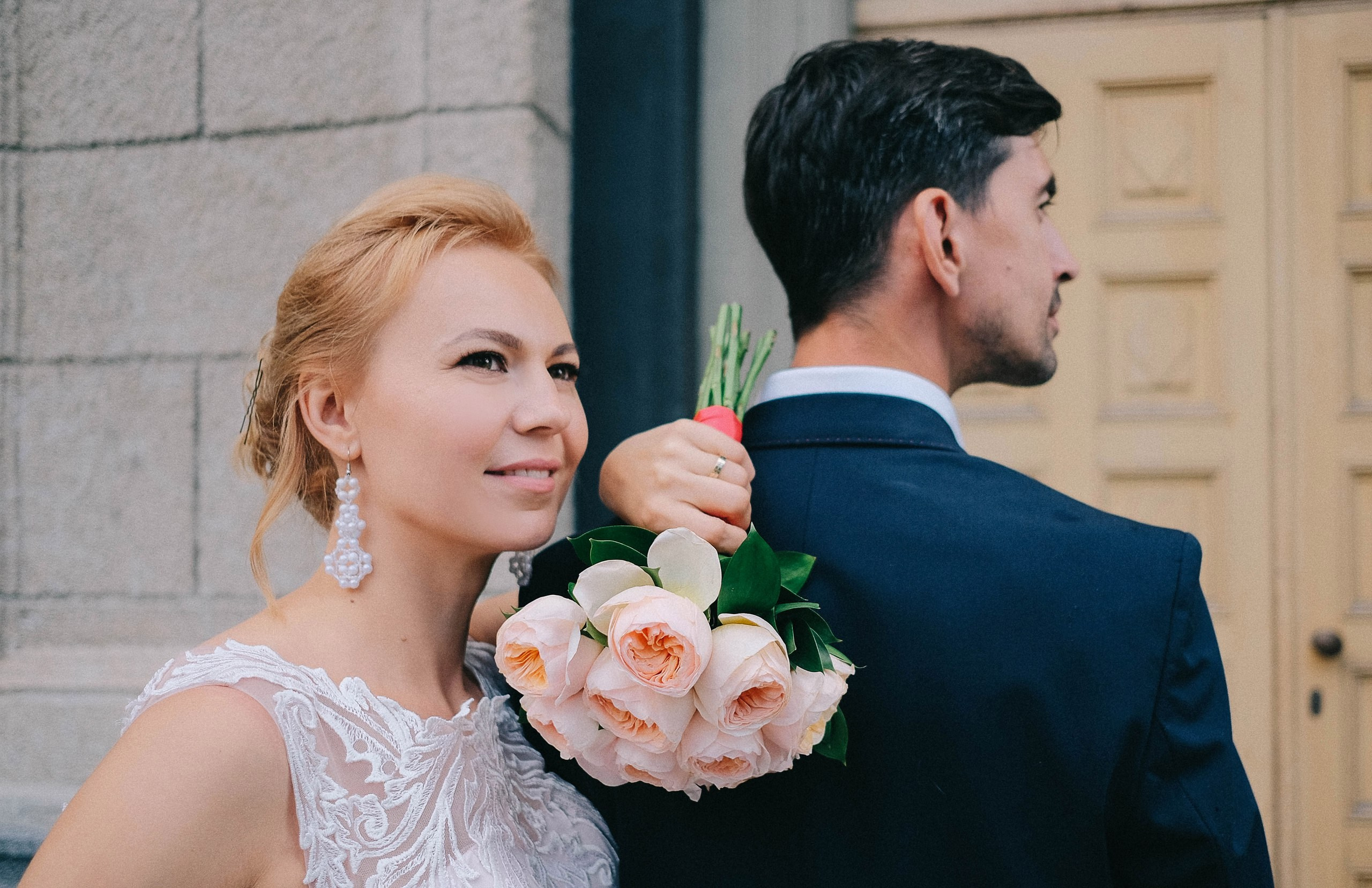 Свадебная съемка возле оперного театра Новосибирск