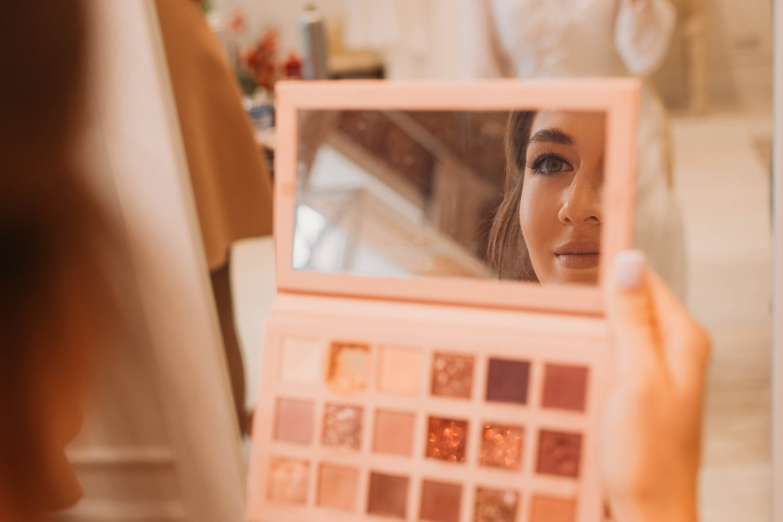 Утро невесты Юлии. Свадебный фотограф Наталья Меньшикова, г. Хабаровск