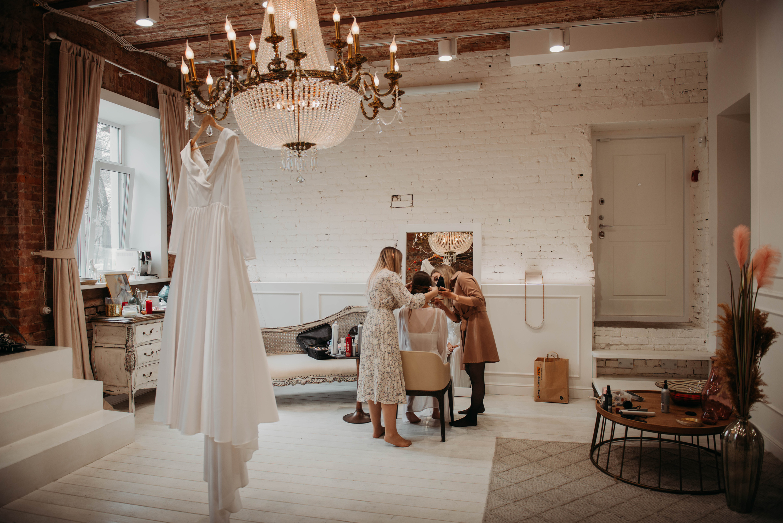 Утро невесты Юлии. Свадебный фотограф Наталья Меньшикова, г. Хабаровск