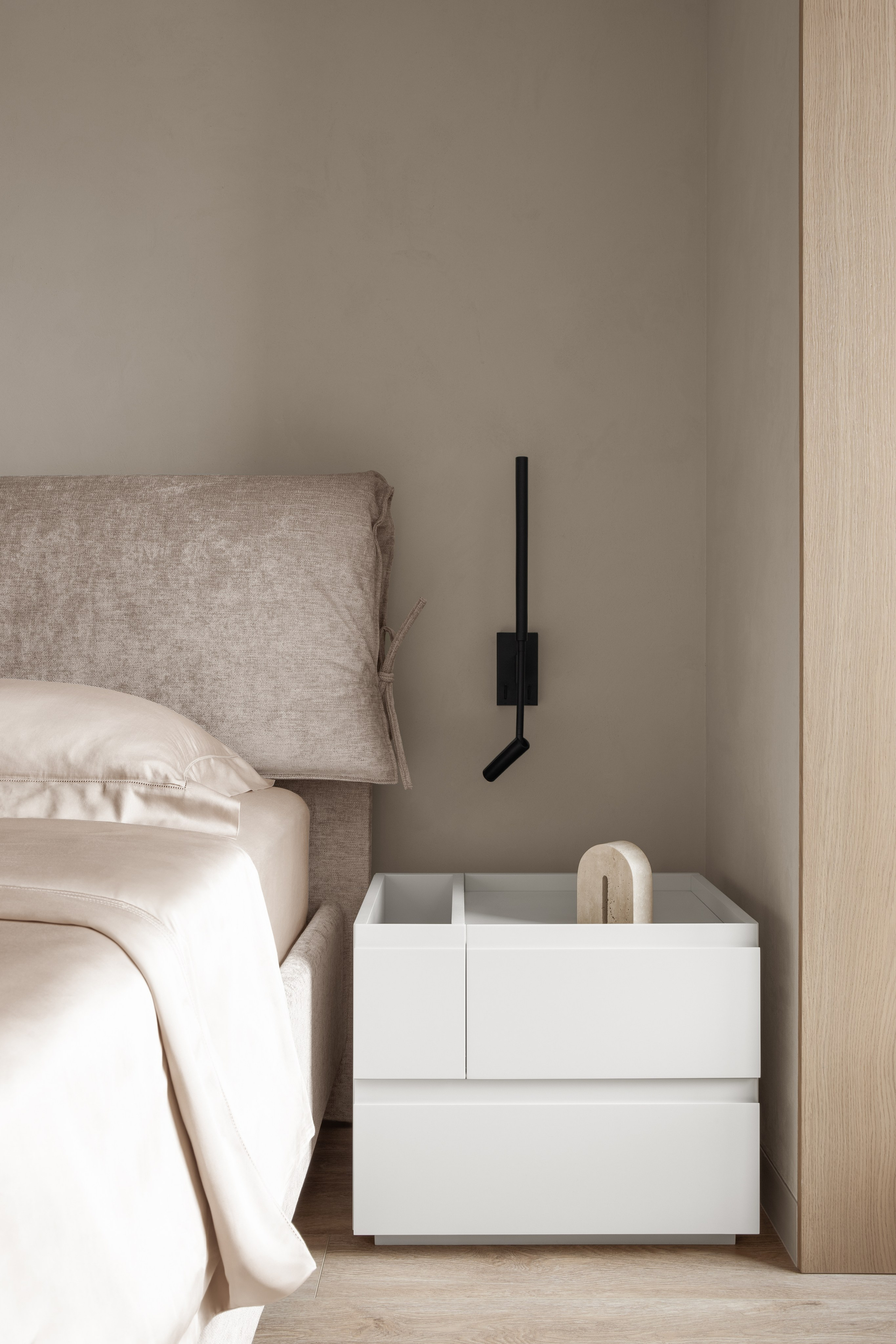 Ян Покотило — Арбат. Roman Yakunin — interior photographer in Almaty, Kazakhstan