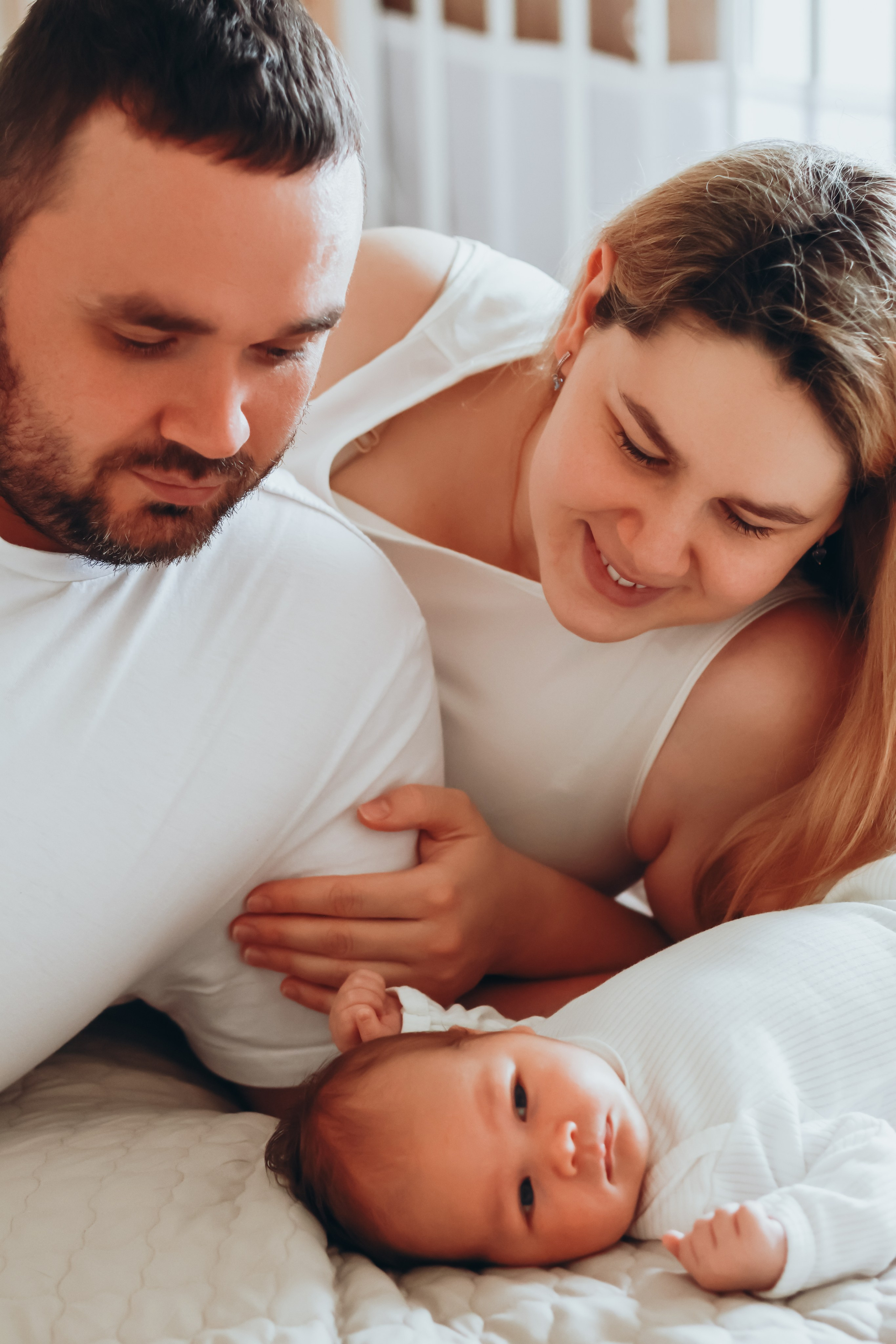 Домашняя семейная фотосессия с новорожденным. Фотограф в Екатеринбурге Пойгина Елена