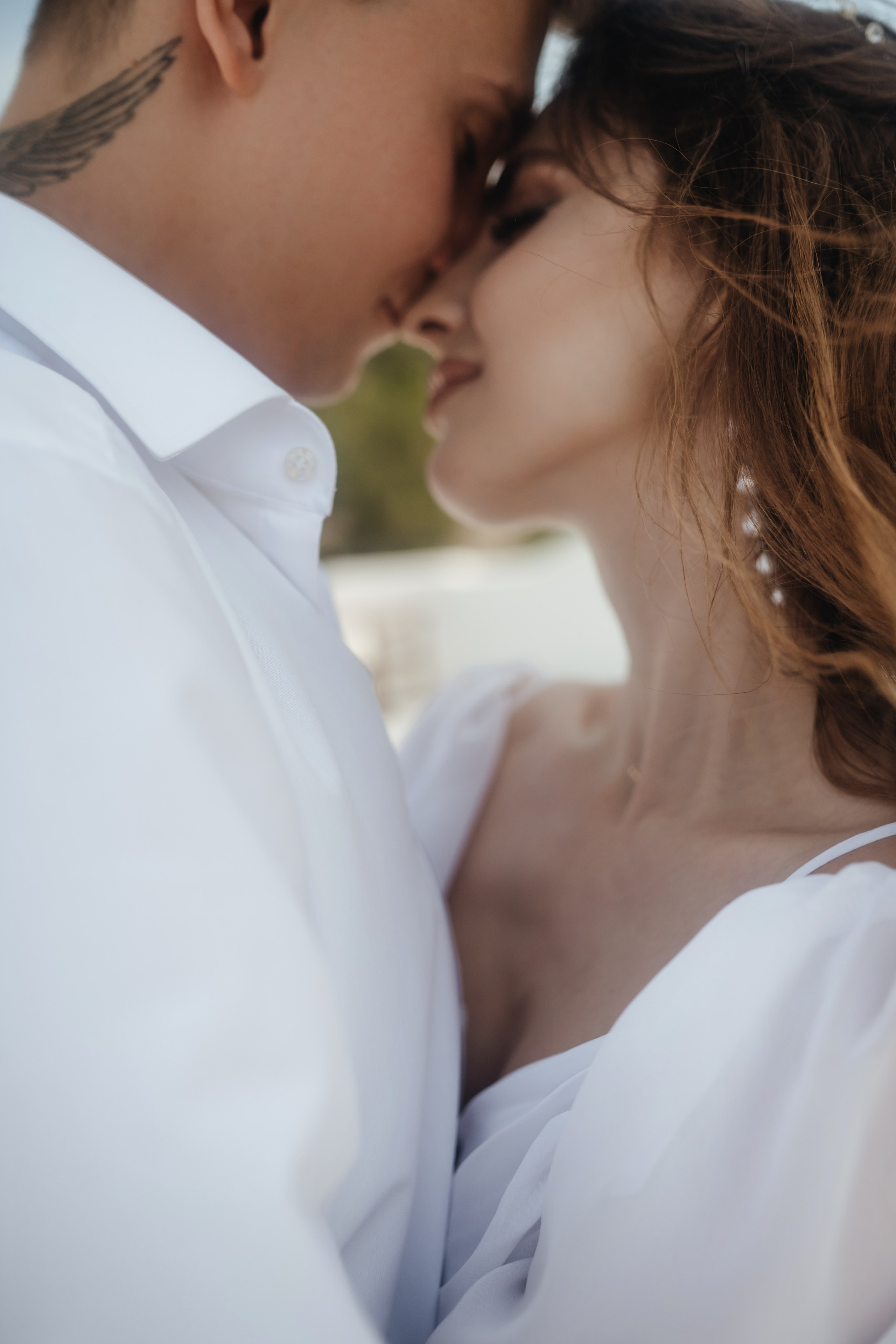 Свадебная фотосъемка в старинном отеле в Крымском Санторини. Свадебный и семейный фотограф и видеограф, Крым, Москва, Санкт -Петербург