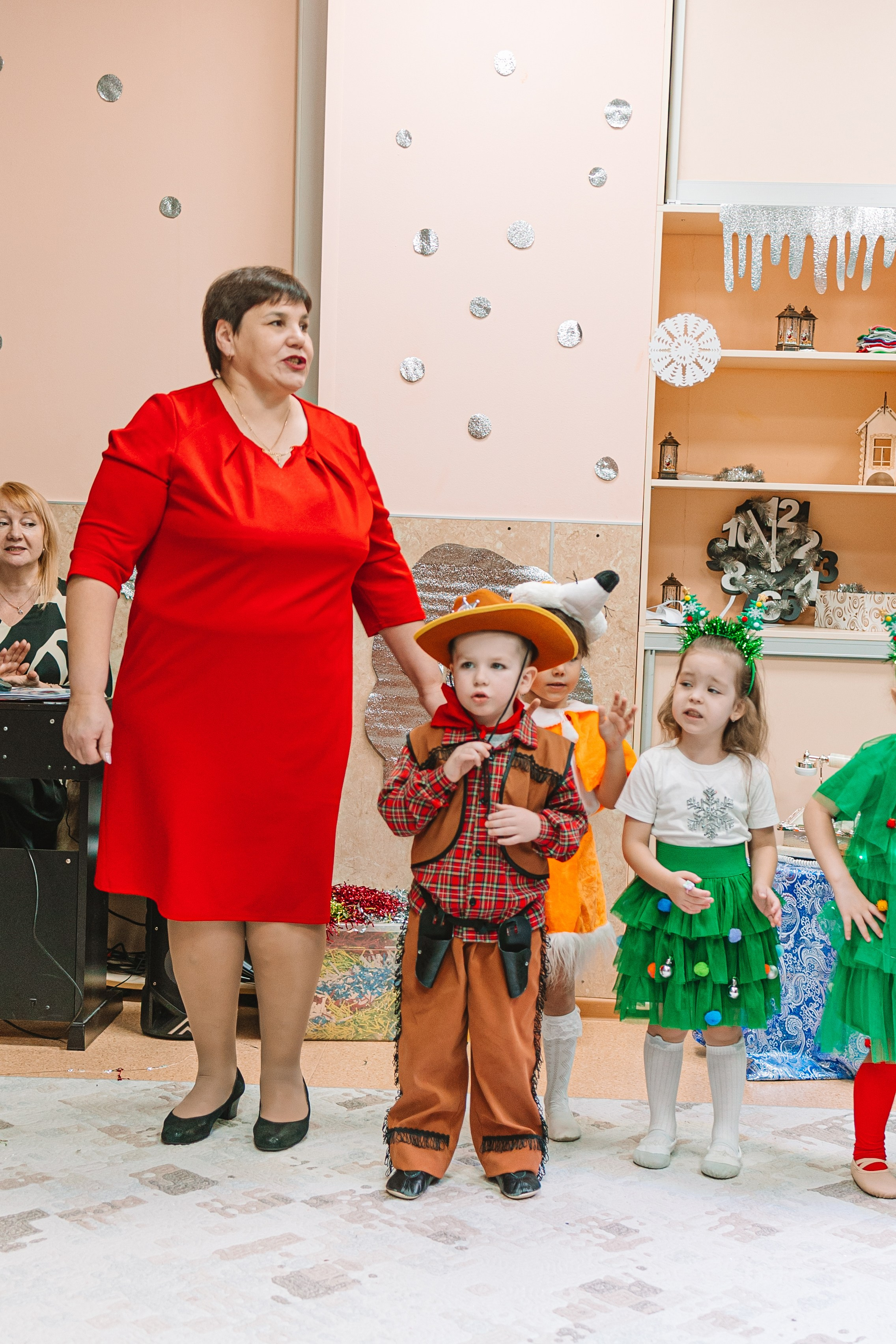 Утренник+портреты. Семейный фотограф Тюмень, фотограф на роды Салмина Мария