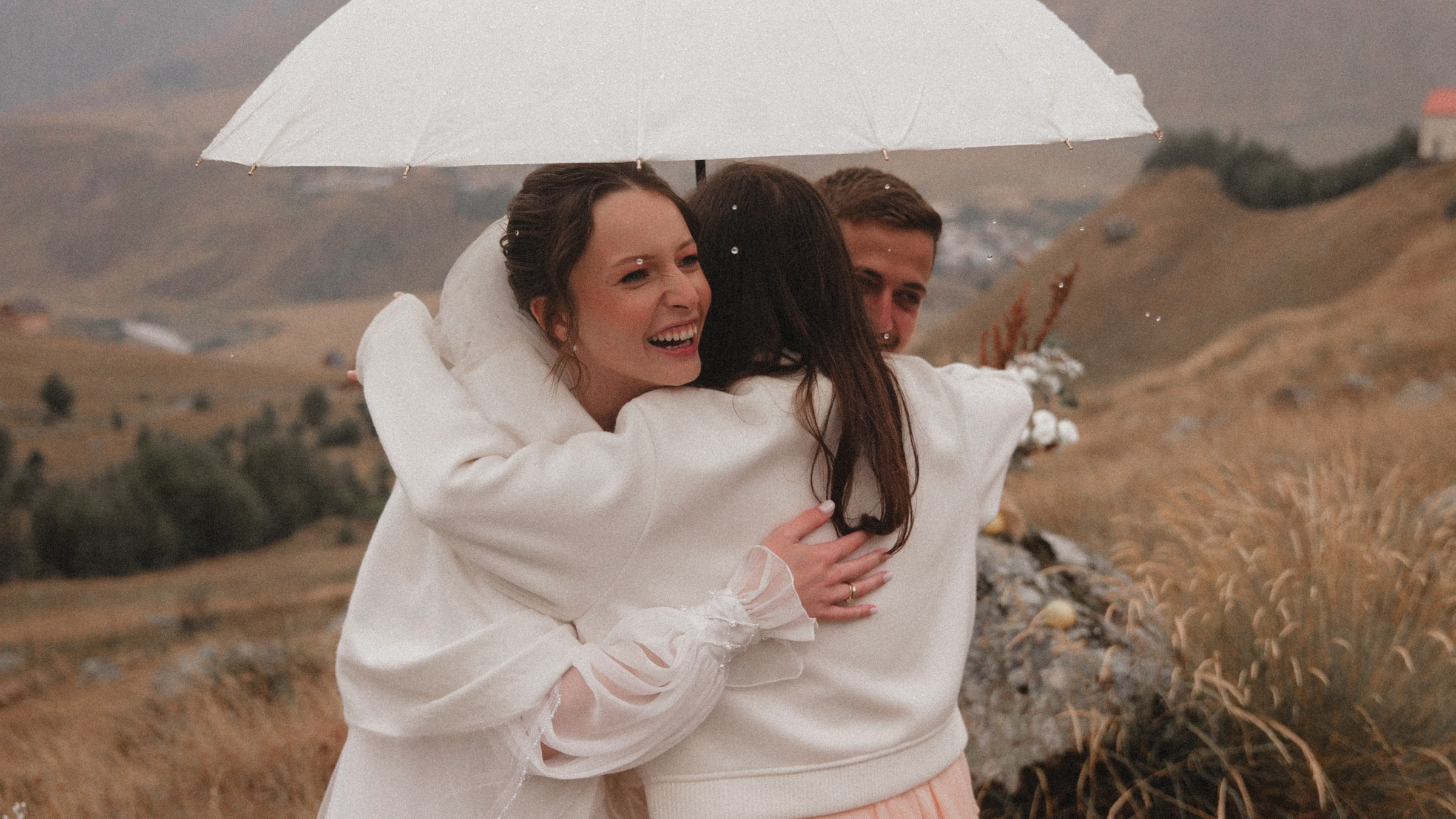 Воздух, горы, семья. Свадебный фотограф в Ярославле Илья Жуков