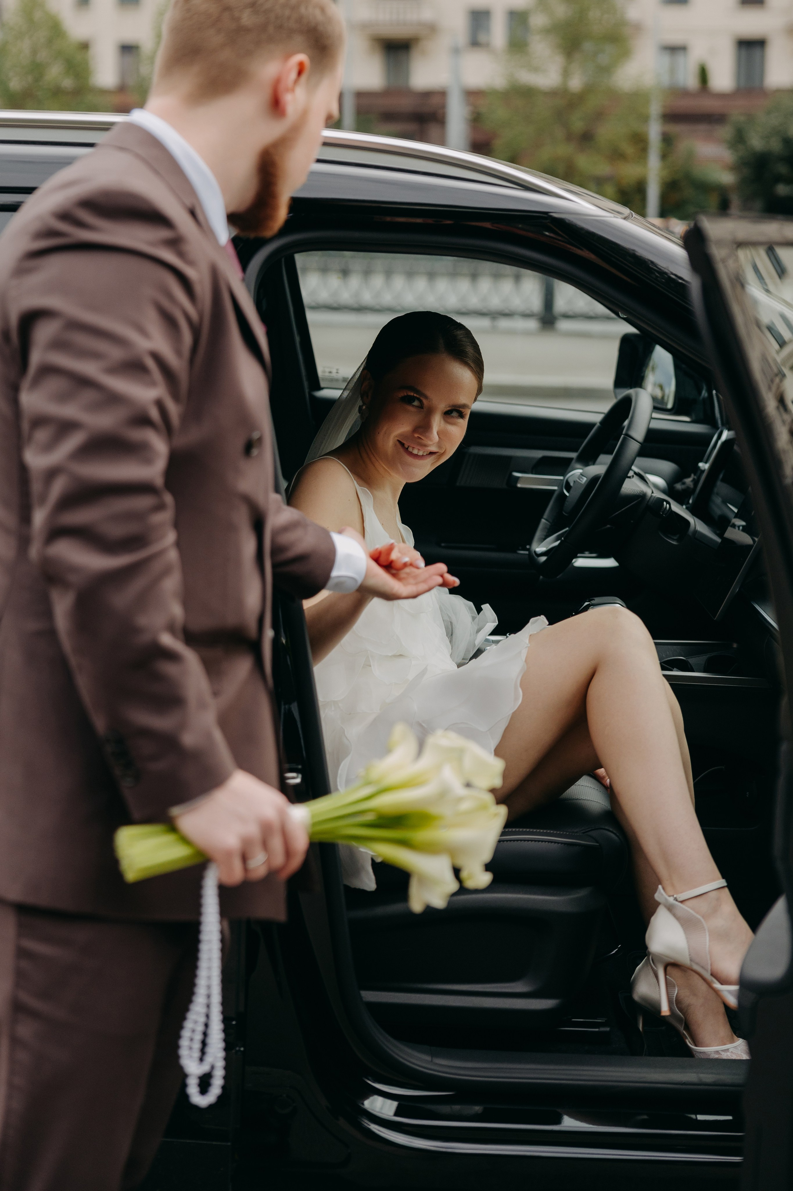 Ирина и Алексей | прогулка Котельническая наб. Свадебный фотограф Москва Анастасия Храмова