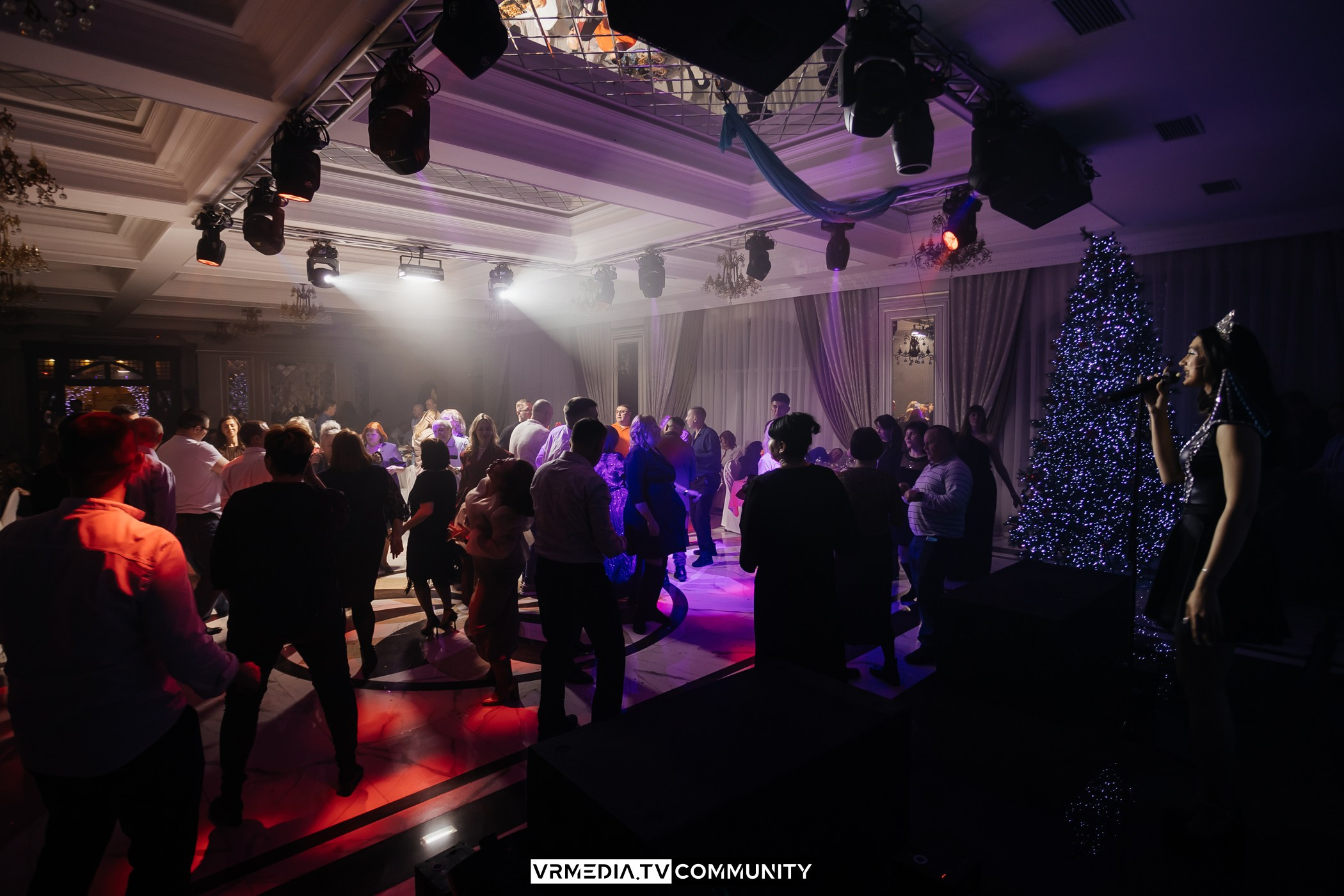 Мюзикл «12 Месяцев» в ресторане «Лазурный берег»