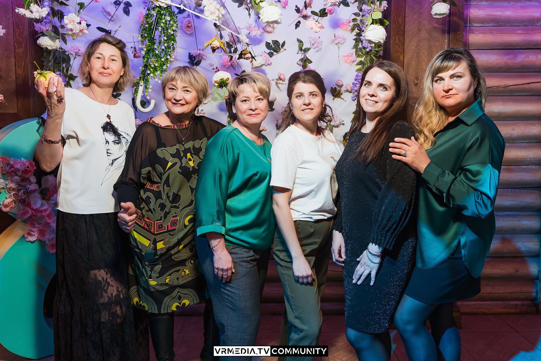 Международный женский день в кафе «У Петровича»