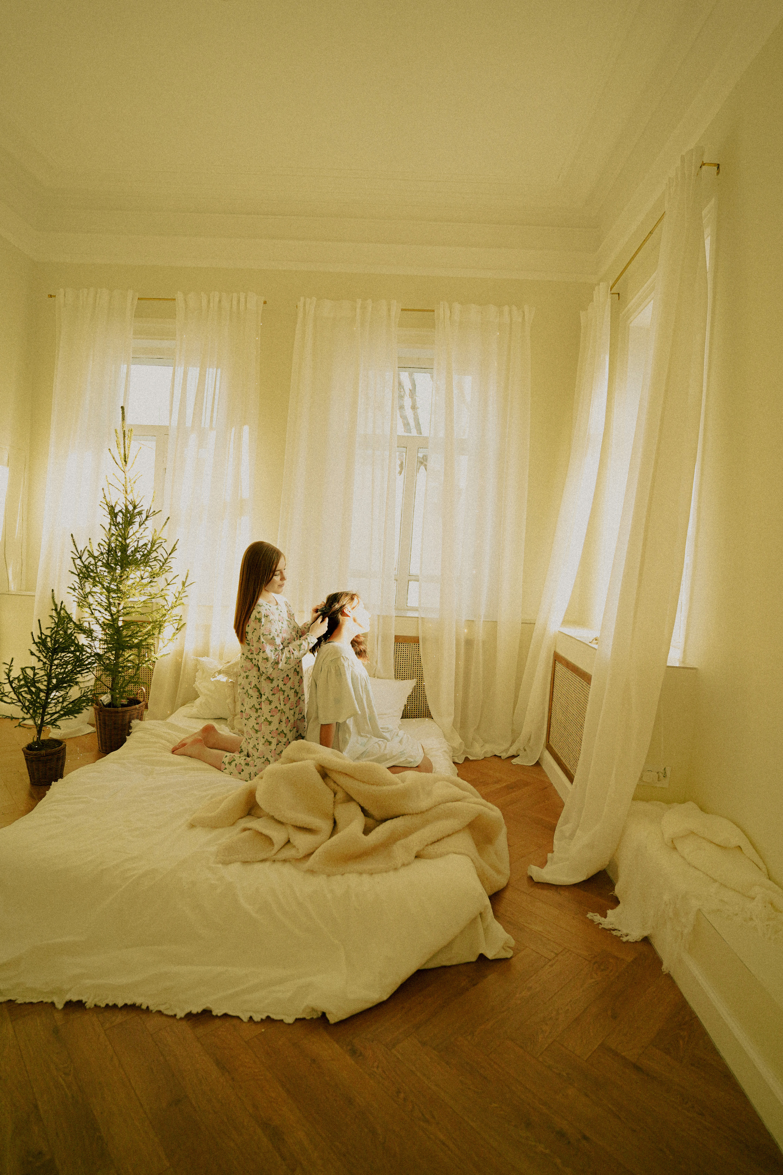 В ночнушках — Рождество. Фотограф — подружка!