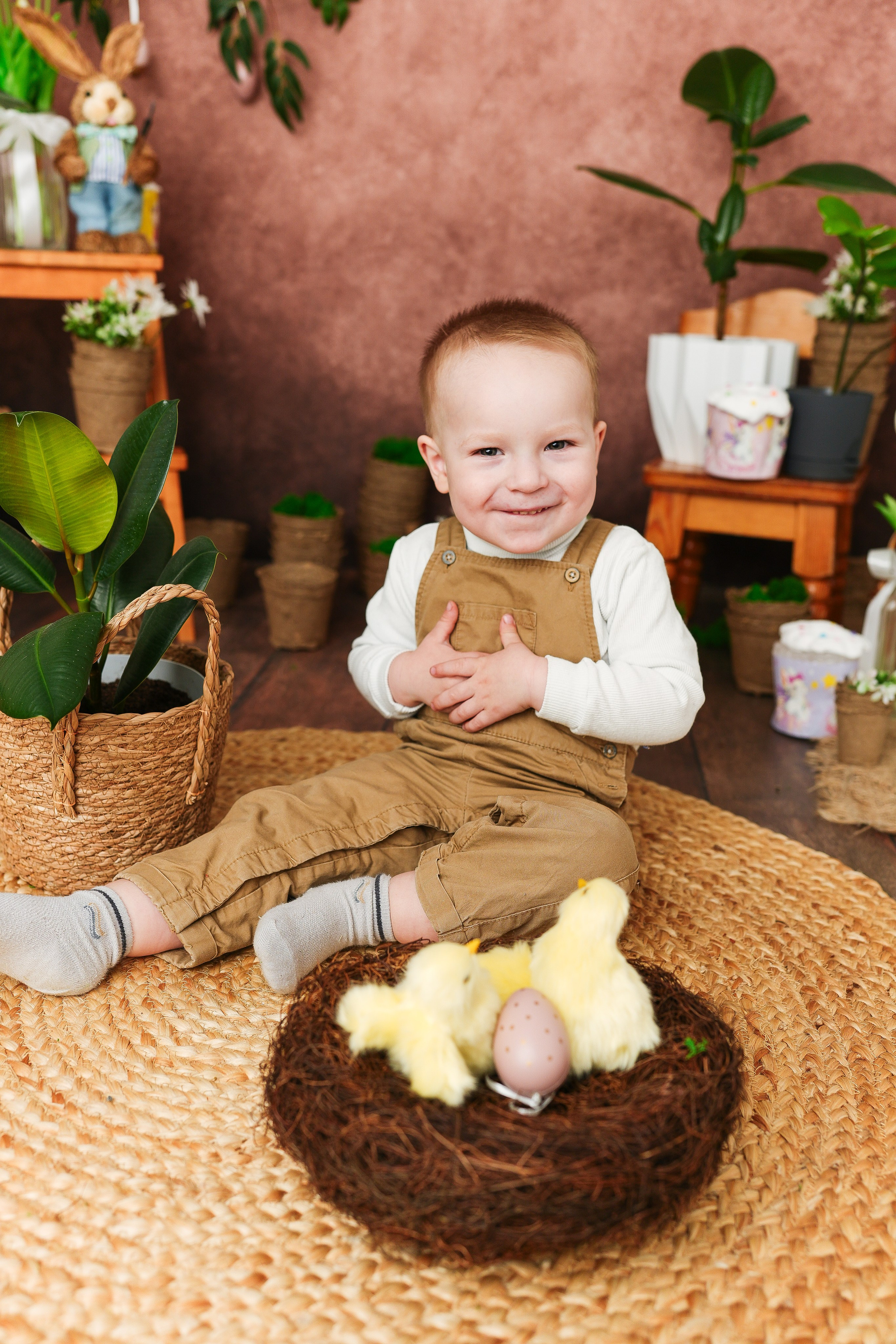Маленький садовод. Фотограф новорожденных и детский фотограф в Екатеринбурге Ксени