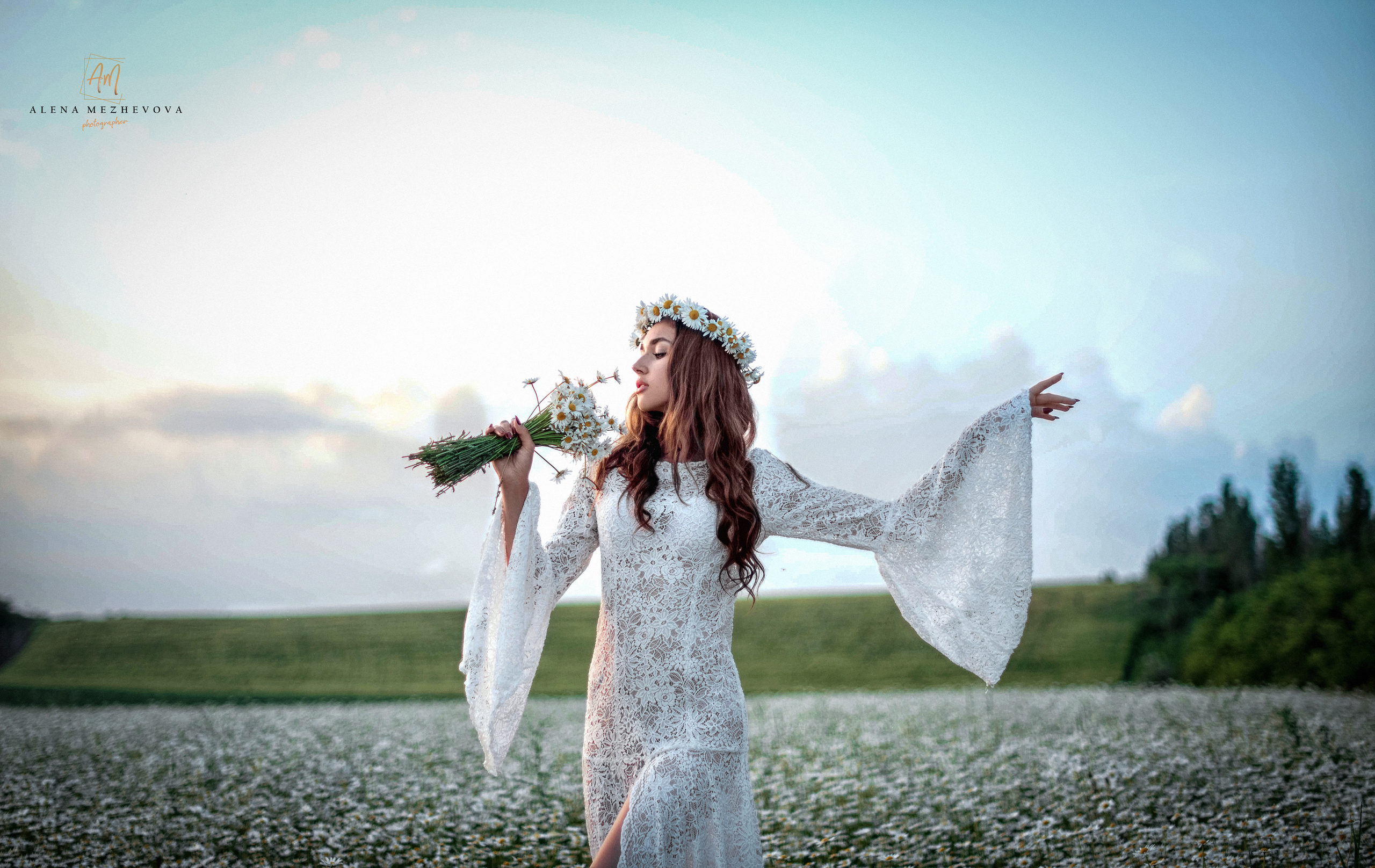 Фотосессии в ромашковом поле. Свадебный и семейный фотограф и видеограф, Крым, Москва, Санкт -Петербург