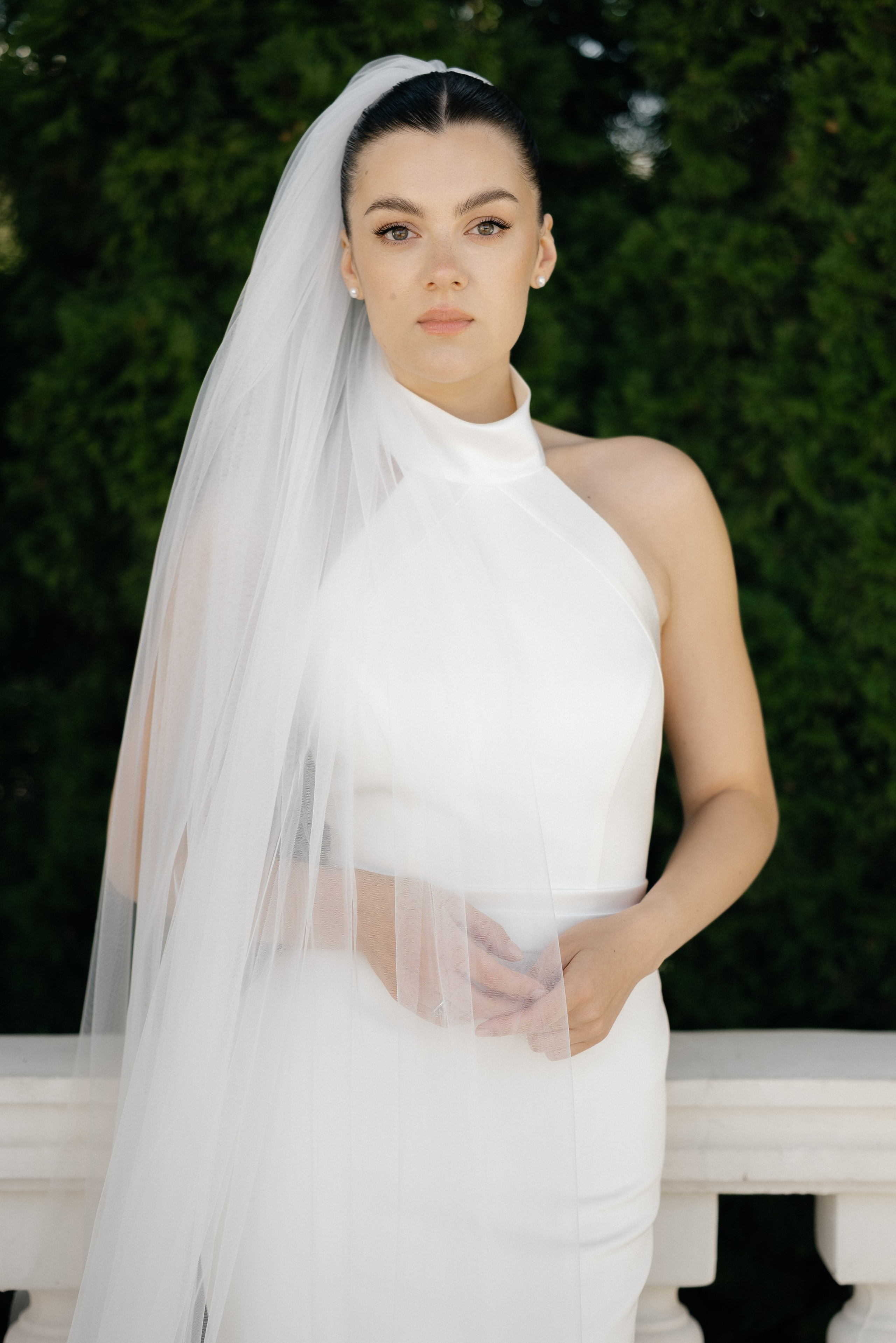 Wedding day in VERSAL PARK. Wedding PHOTOGRAPHER Andrew Vnukov