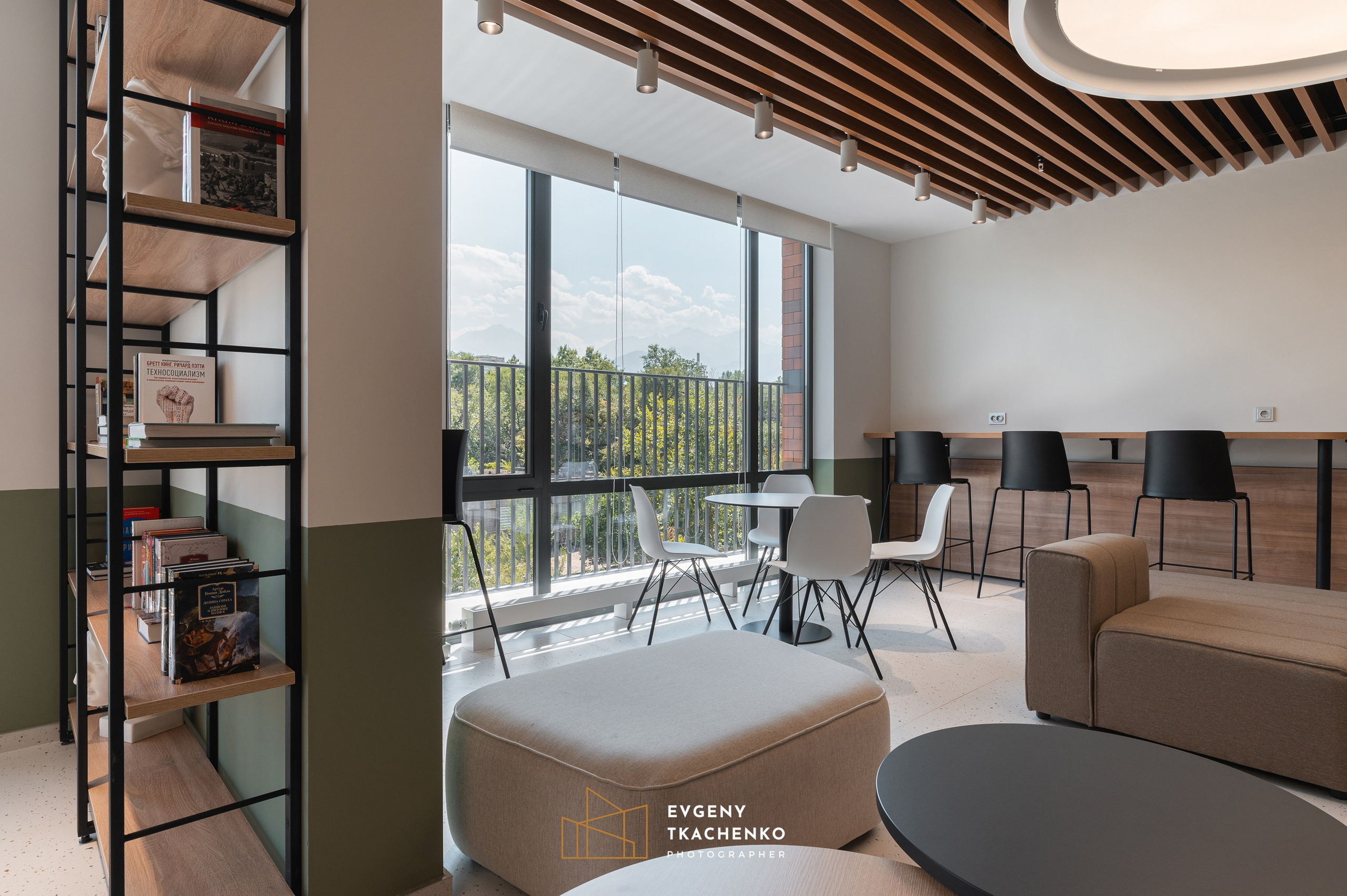 Общежитие университета NarXoz в Алматы. Архитектурный и интерьерный фотограф в Казахстане