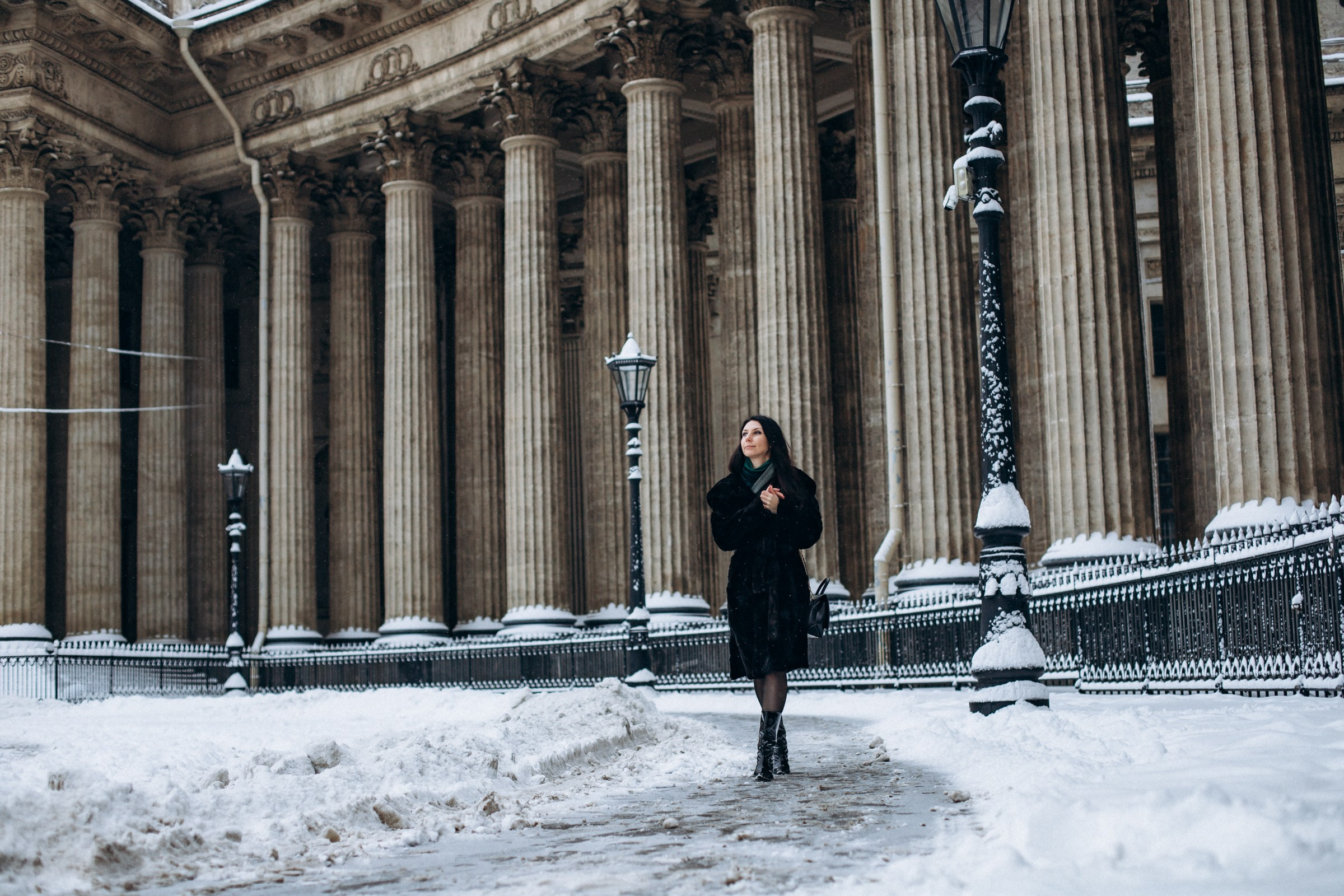 Виктория в декабре. Фотопрогулка в Петербурге. Индивидуальный и семейный фотограф в Санкт-Петербурге