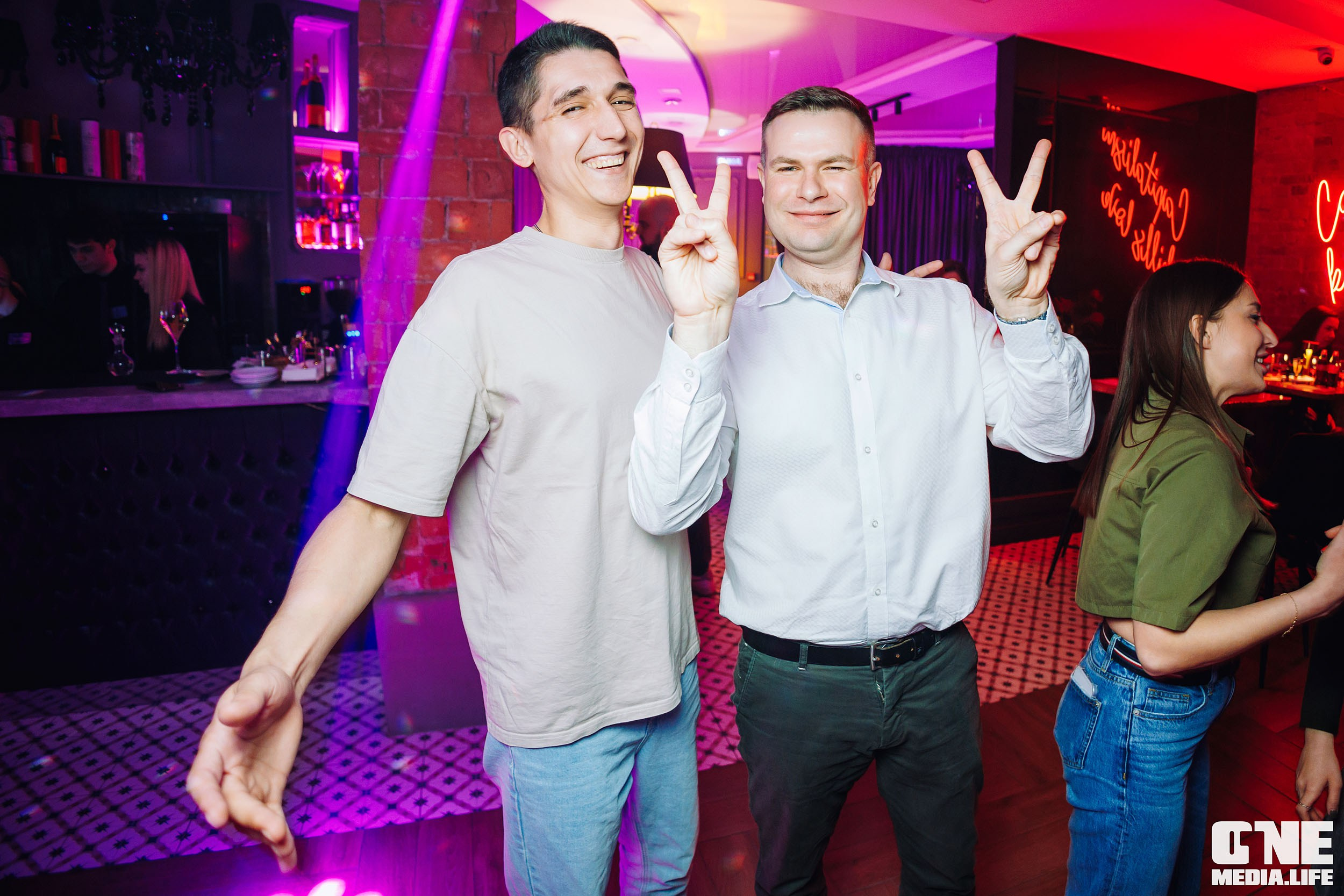 Пятница в Белгравии. One Media Life: фоторепортажи, фотоотчеты с мероприятий и заведений