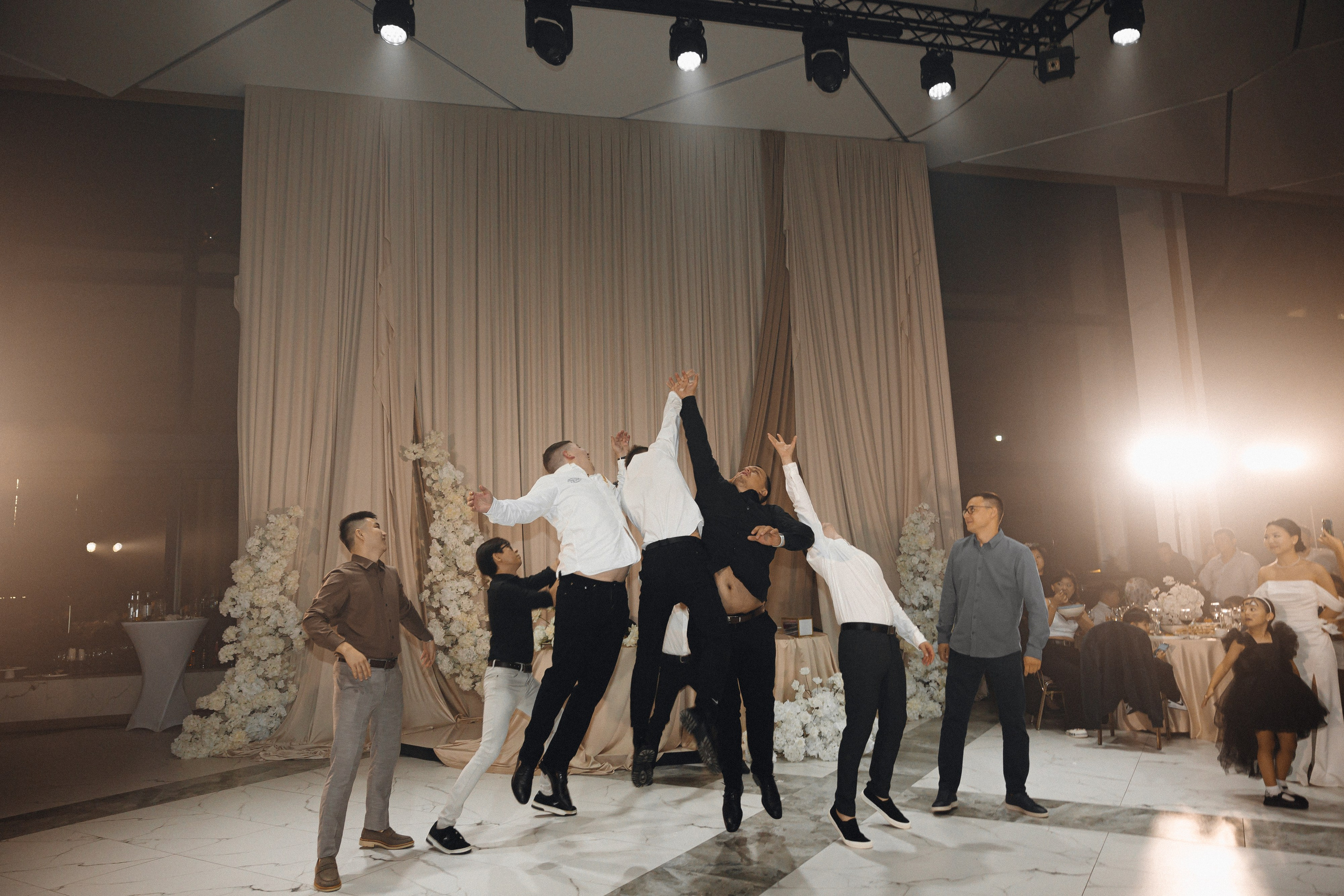 ПАРК СИТИ, MARY WHITE. Свадебный и индивидуальный фотограф в Челябинске Евгения Негодяева