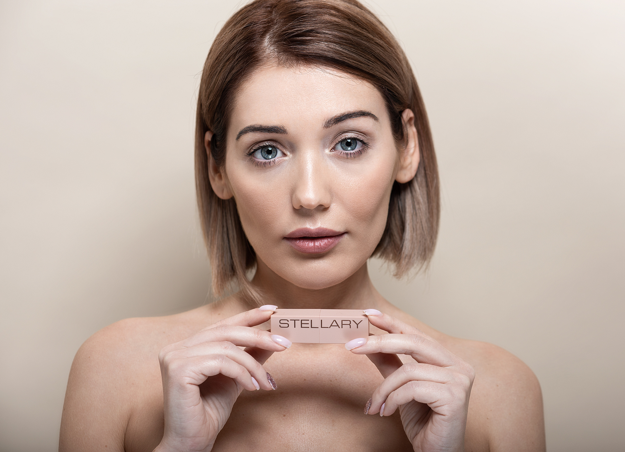 Индивидуальная портретная фотосессия в студии. Портретный фотограф Белград Матвей Кармаков