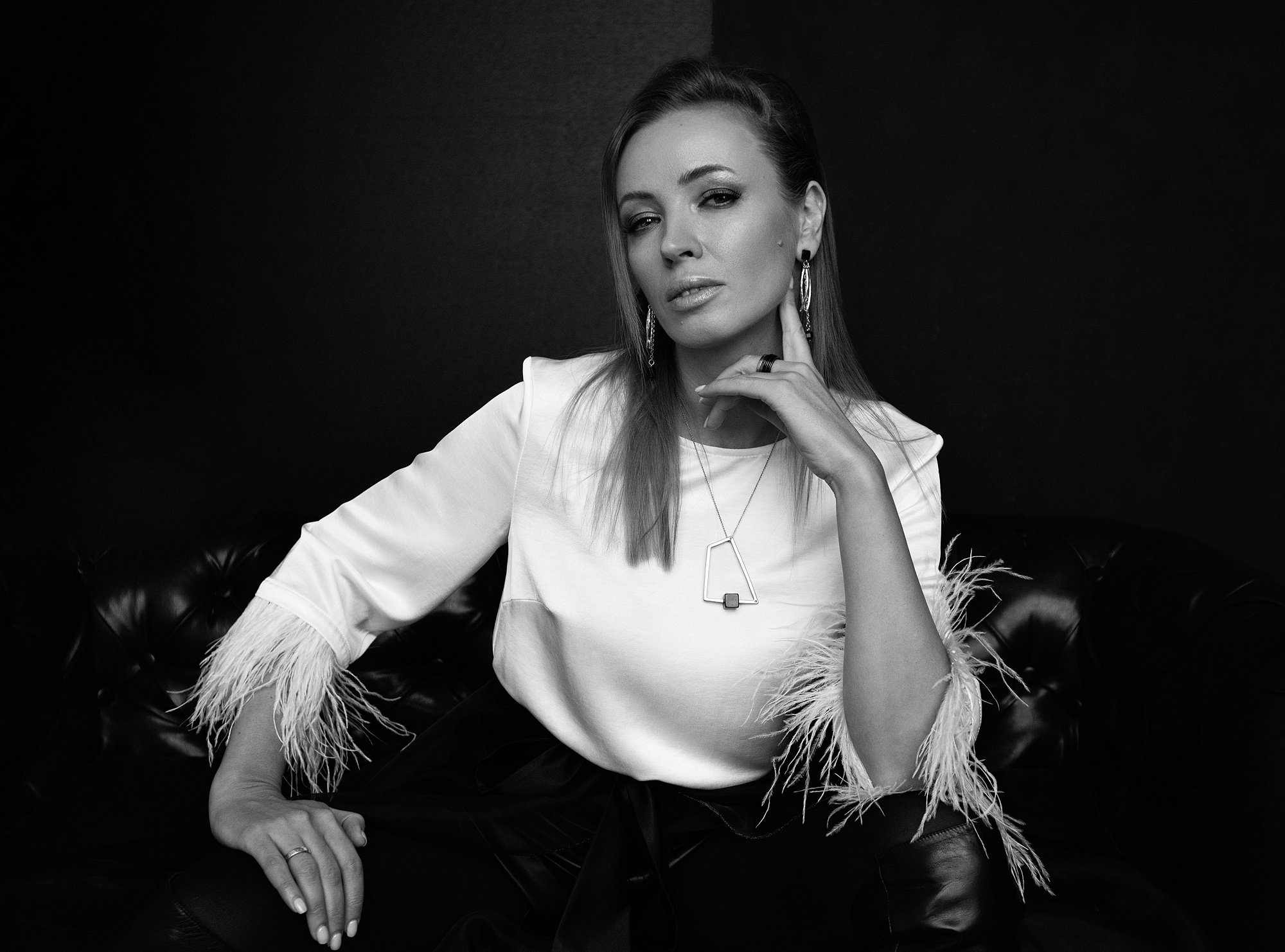 Фотосессия художницы. Портретный фотограф Белград Матвей Кармаков