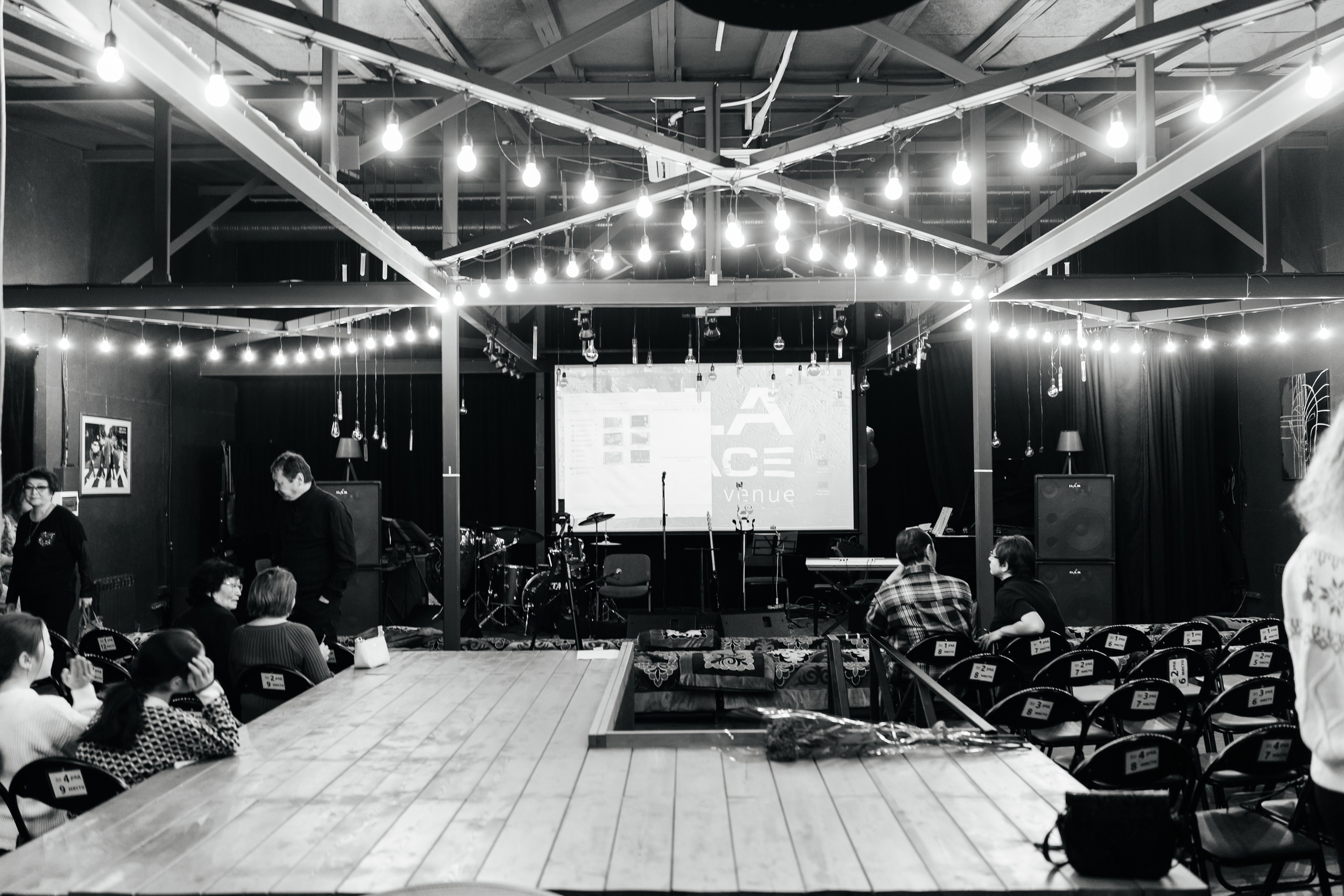 Концерт. Свадебный фотограф алматы Шожебаев Кайрат