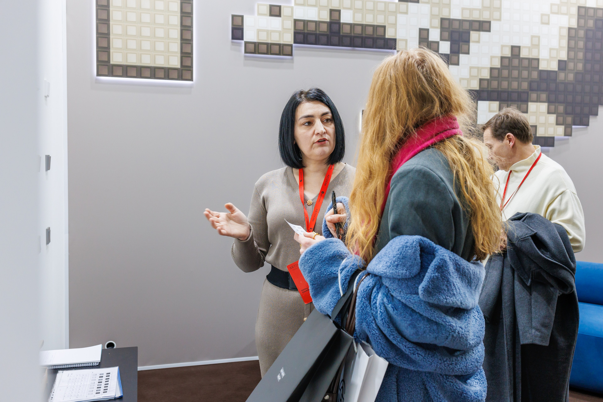 Фотосессия стенда в рамках выставки. Фотограф в Москве Дмитрий Емельянов