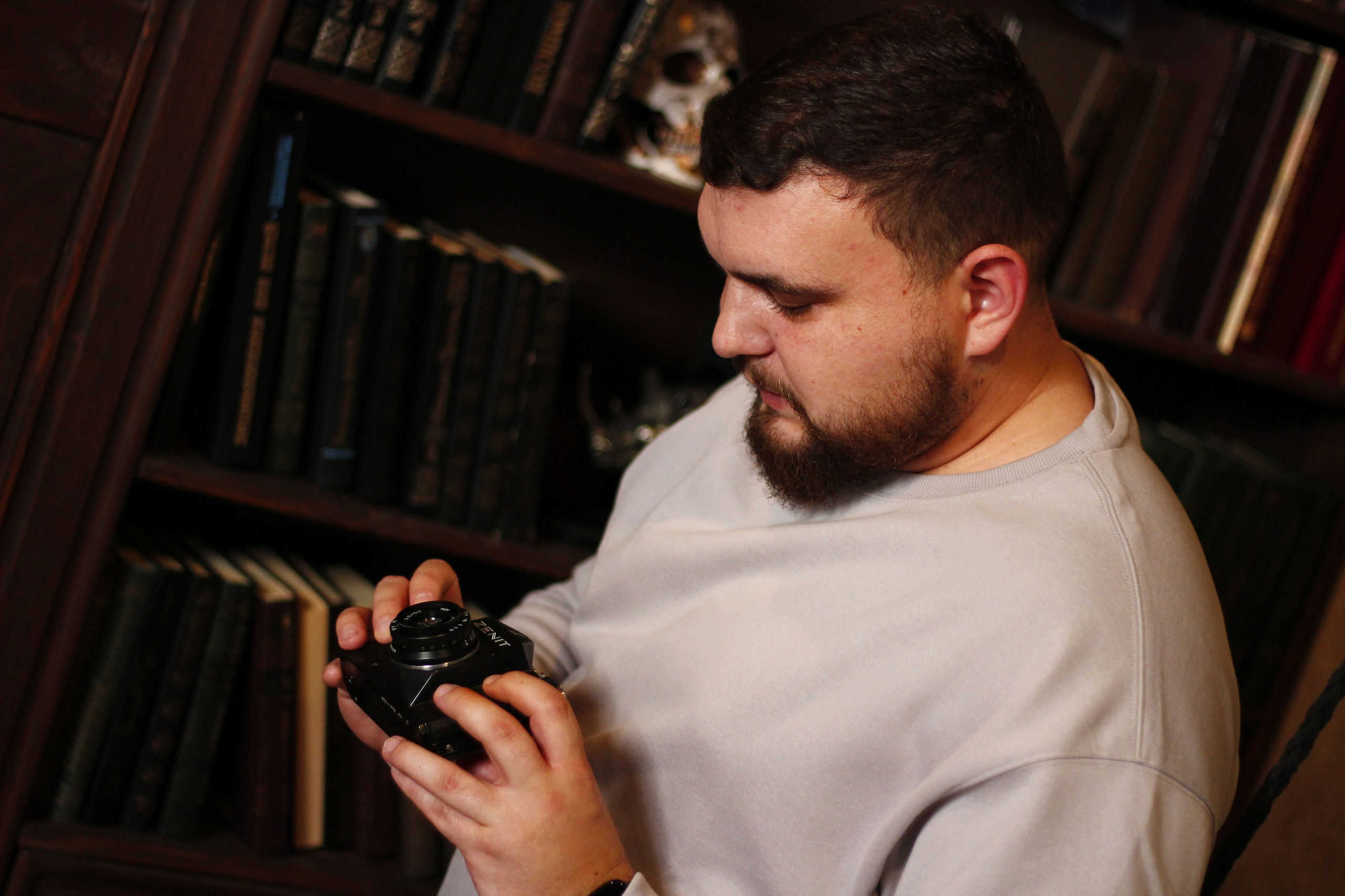 Фотосессия Даниила в фотостудии. Твой фотограф и видеограф в Тюмени — Сергей Бизин