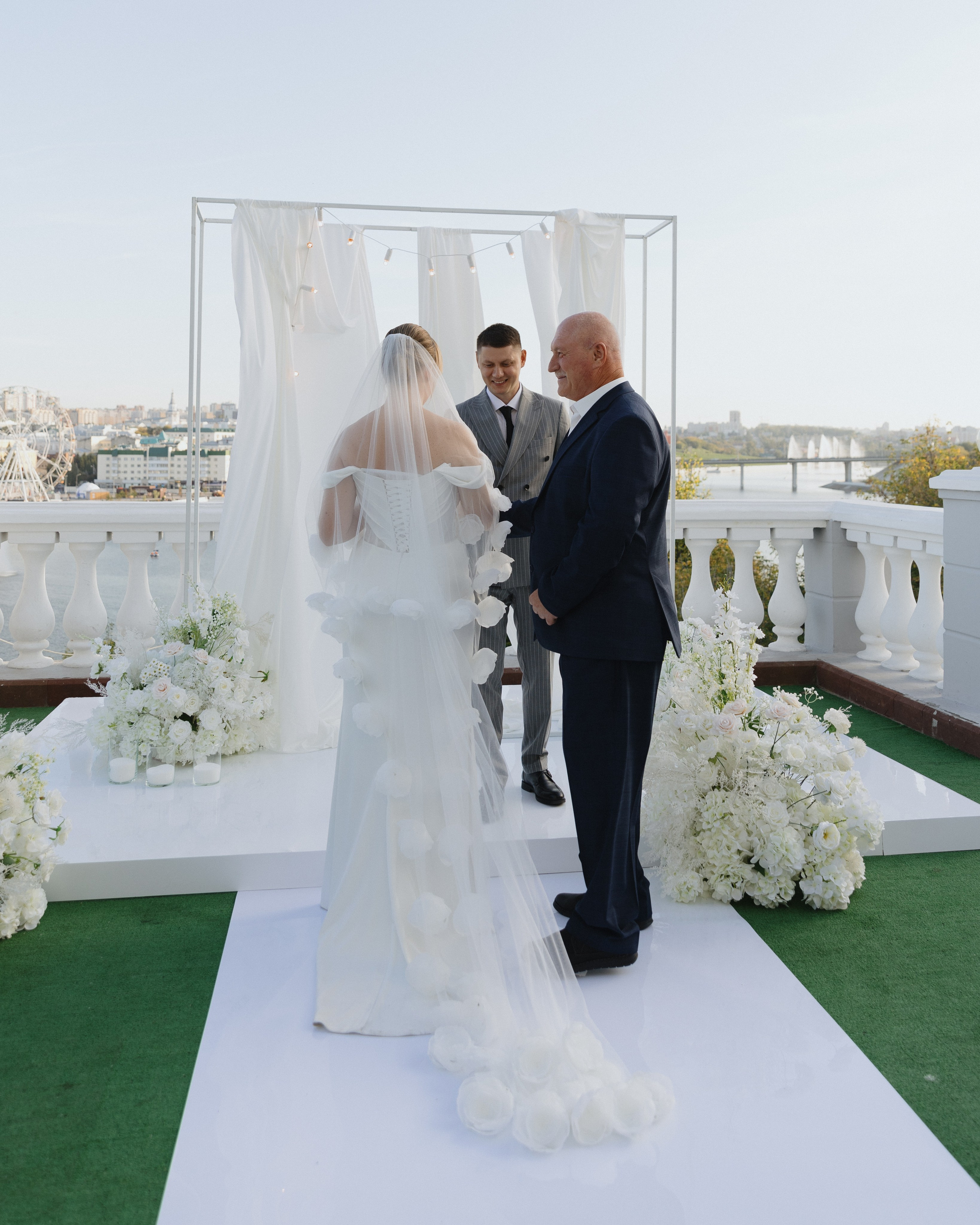 Один лишь взгляд…