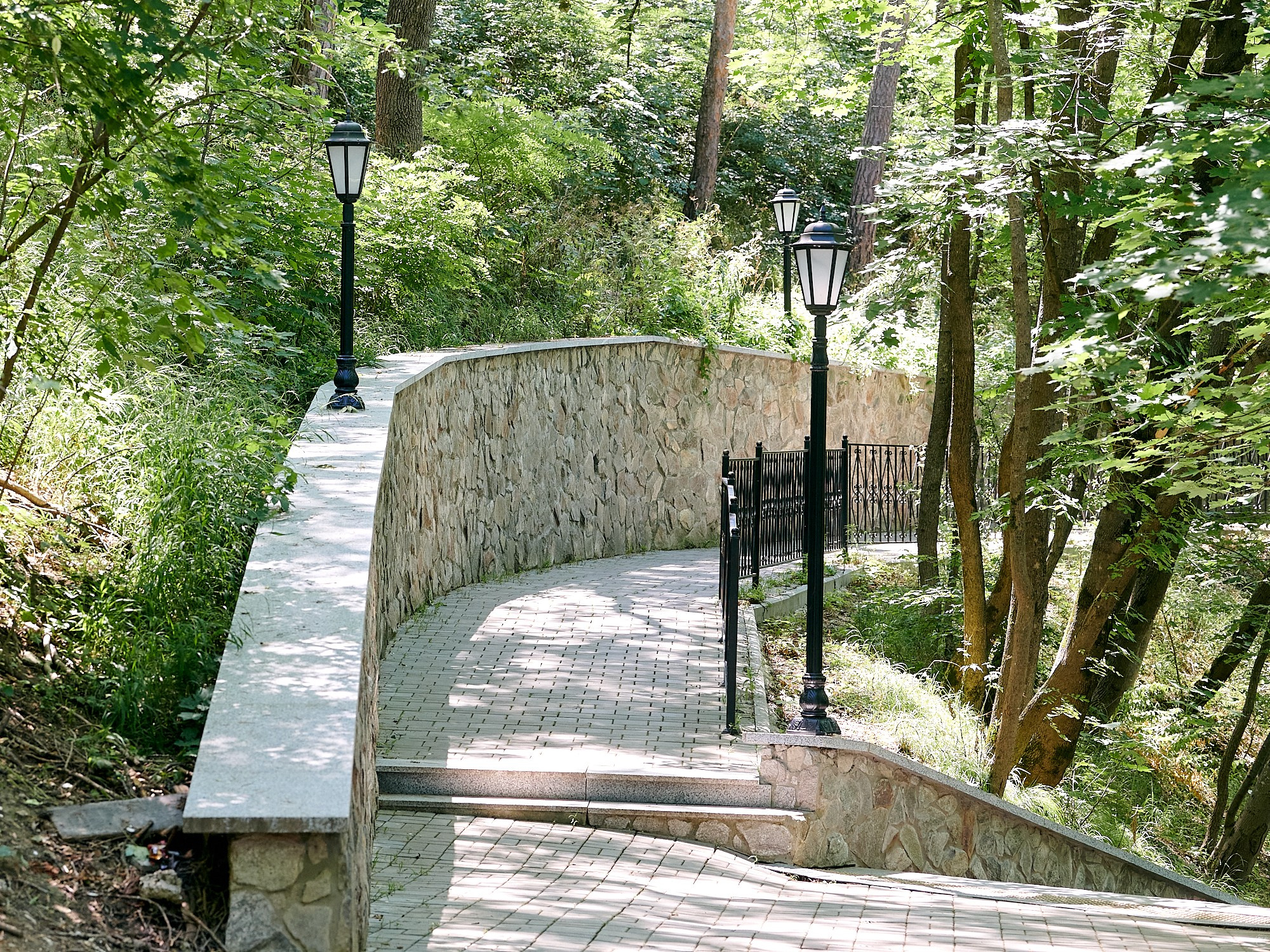 Кисловодск, Россия. Август 2024. Фотографии отовсюду и обо всем