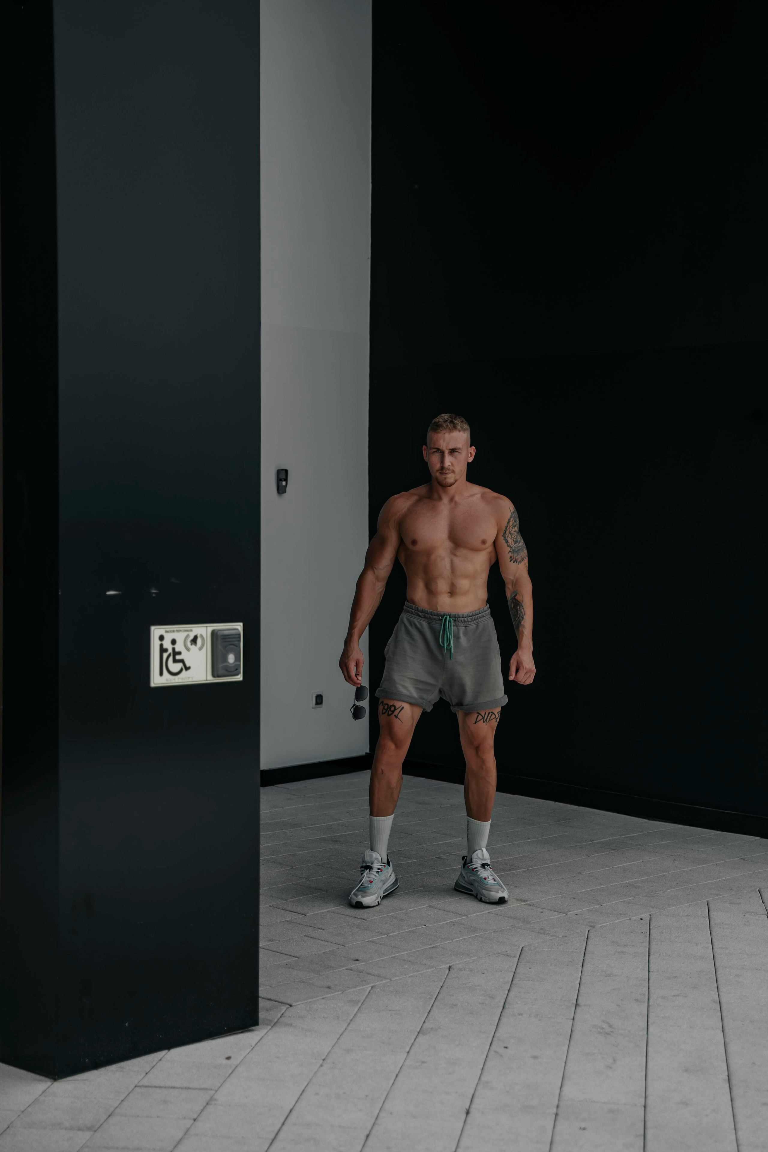 VOVA. ФОТОГРАФ OXANA OXX