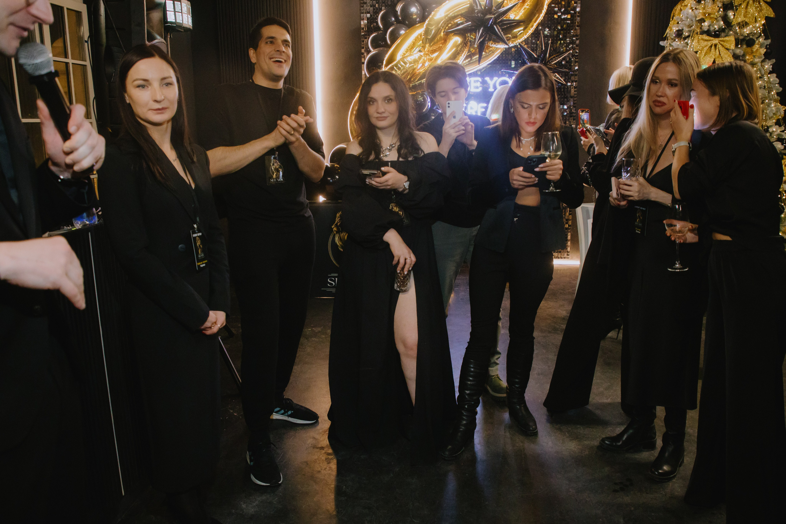 See `You Perfume. Фотограф в Москве и Санкт-Петербурге Дарина