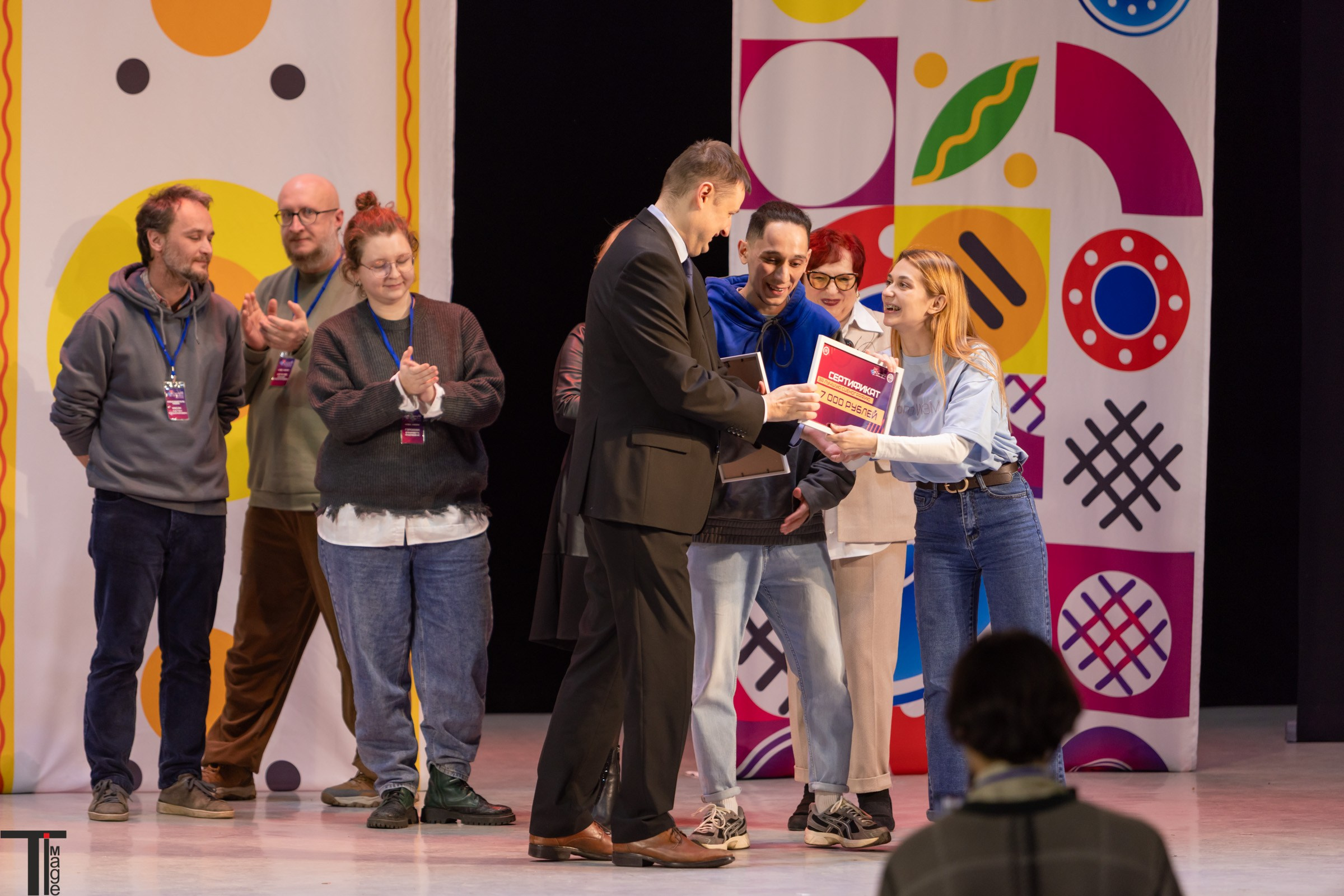 Театральная Вятка 2025. Имидж Технологии — репортажная фотография в Кирове Кировской области. Производство сувенирных магнитов, заливных этикеток и значков