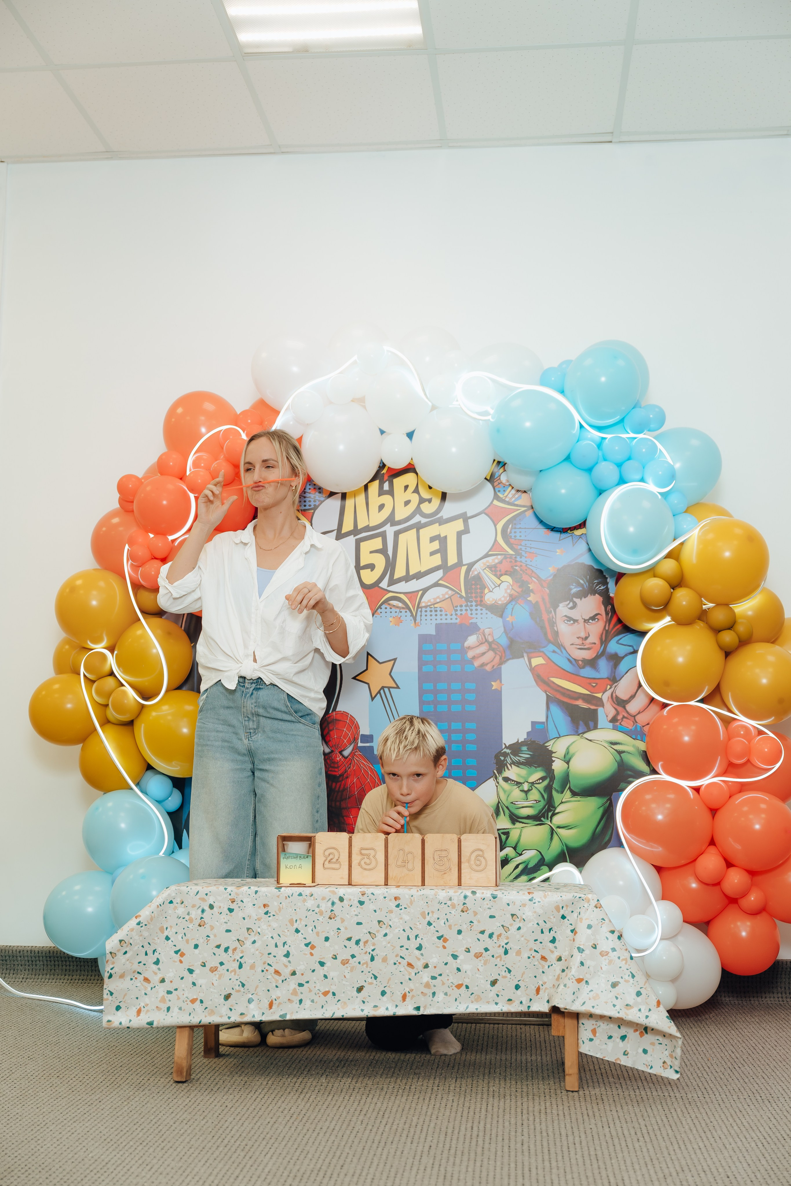 Праздник Льва в Мультифокс. Детский и семейный фотограф Катерина Мишина