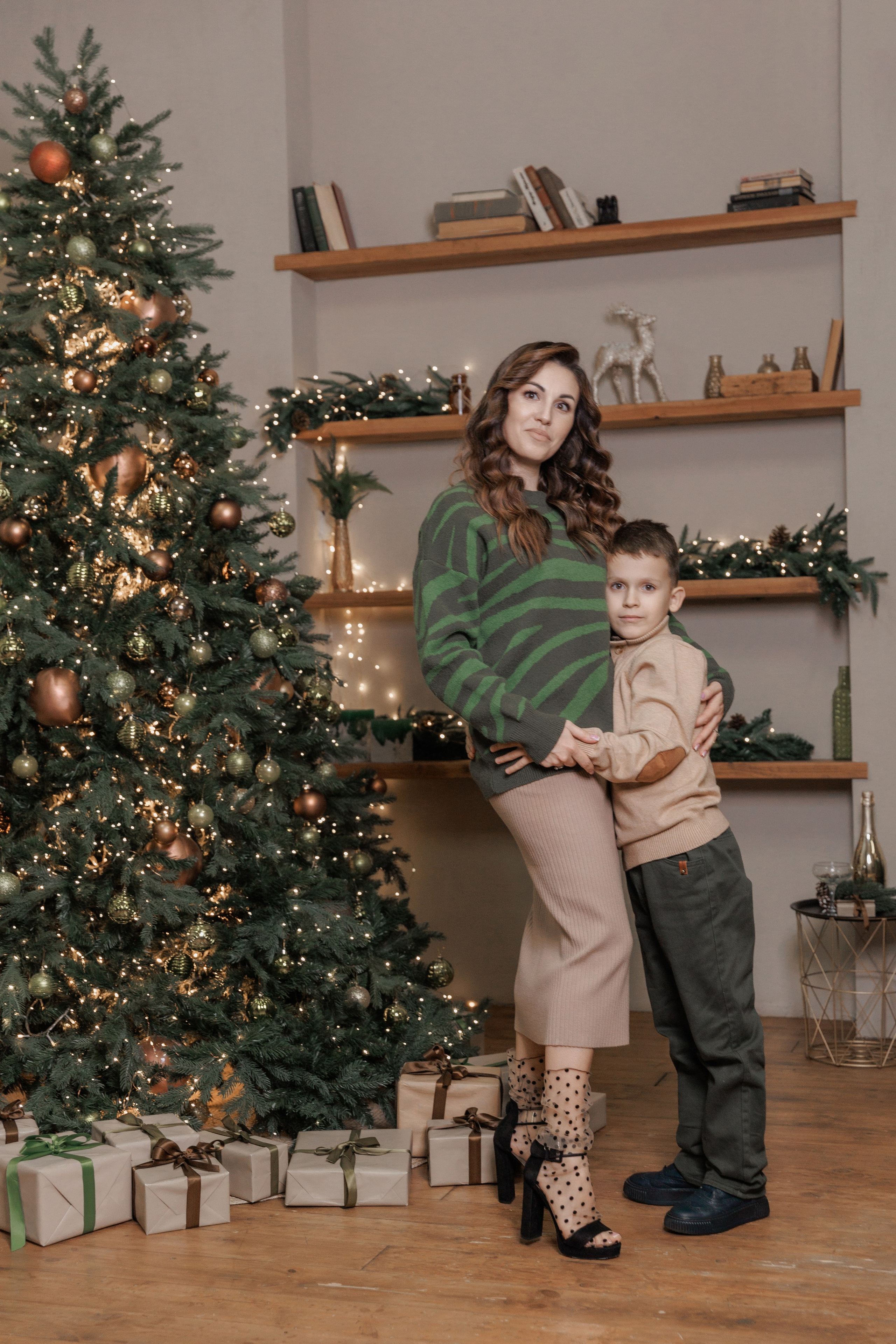 Татьяна с семьей. Фотограф женского портрета, беременности и материнства Харькова Елена