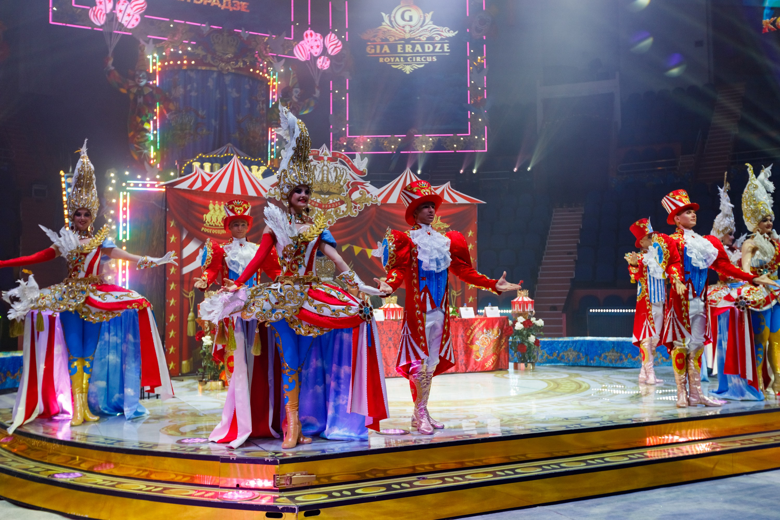Сочинский росгорцирк Шоу Гии Эрадзе цирк. Профессиональный фотограф в Сочи Виктория Джой. Обучение