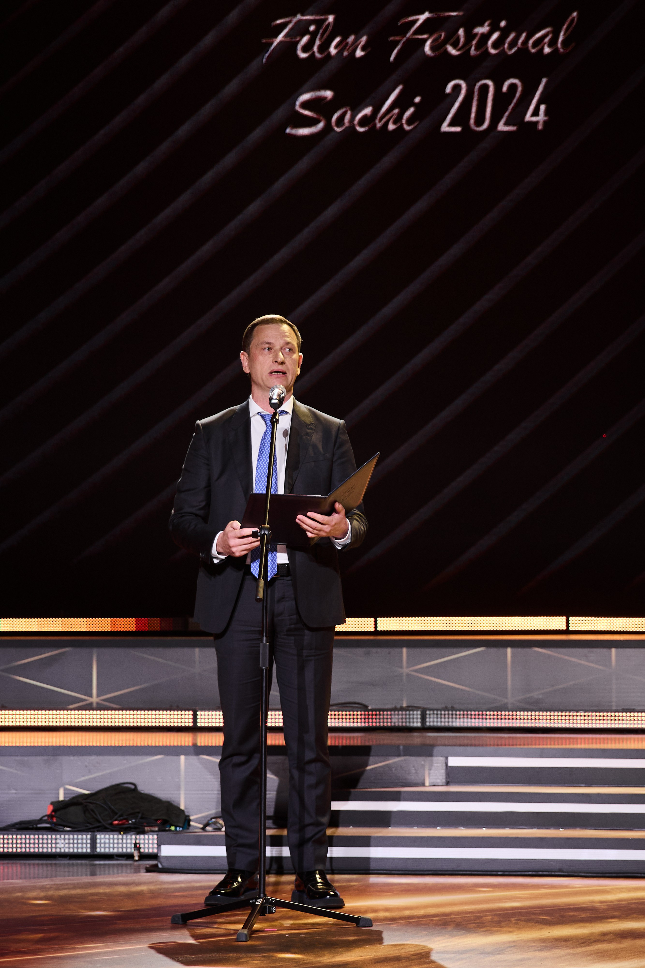 Фотосъемка репортажа кинофестиваля. Профессиональный фотограф в Сочи Виктория Джой. Обучение