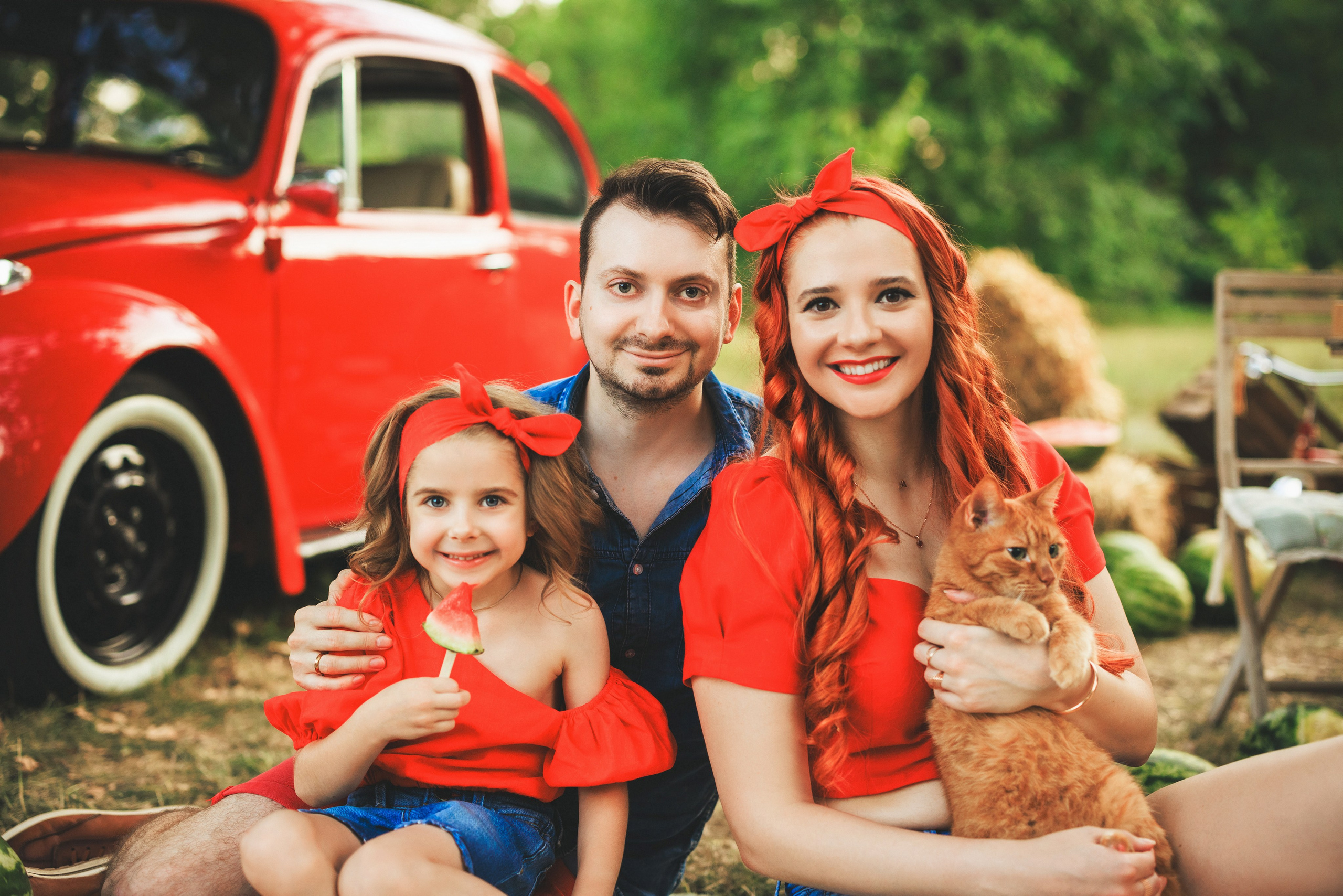 Летняя фотосессия с арбузами и ретро автомобилем. Семейный и детский фотограф в Краснодаре Анна Трашкова